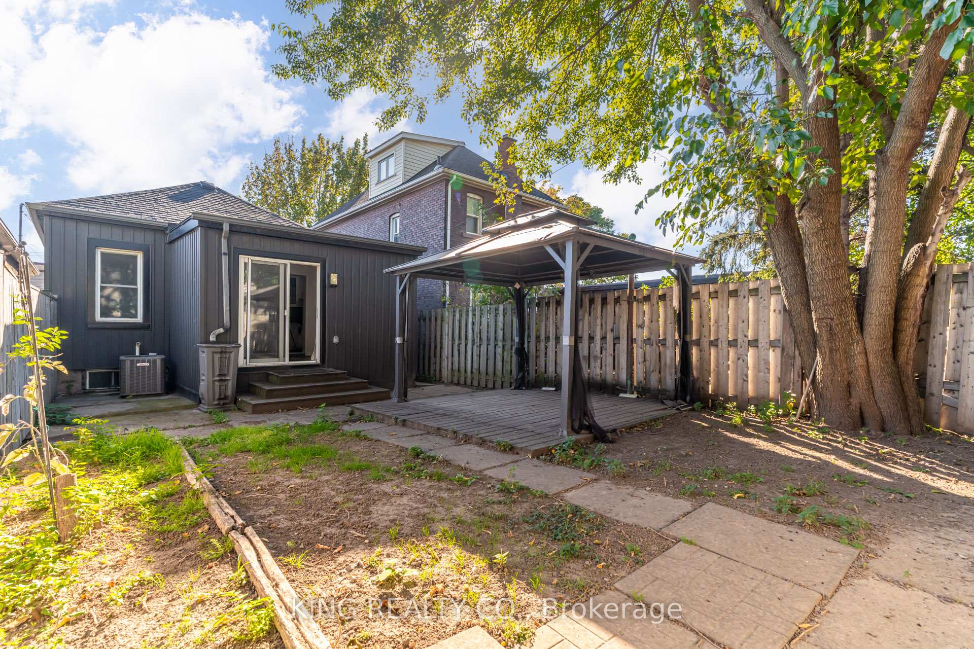 Photo 33 of 15 Dickson Street, Hamilton, North End — HOMEH