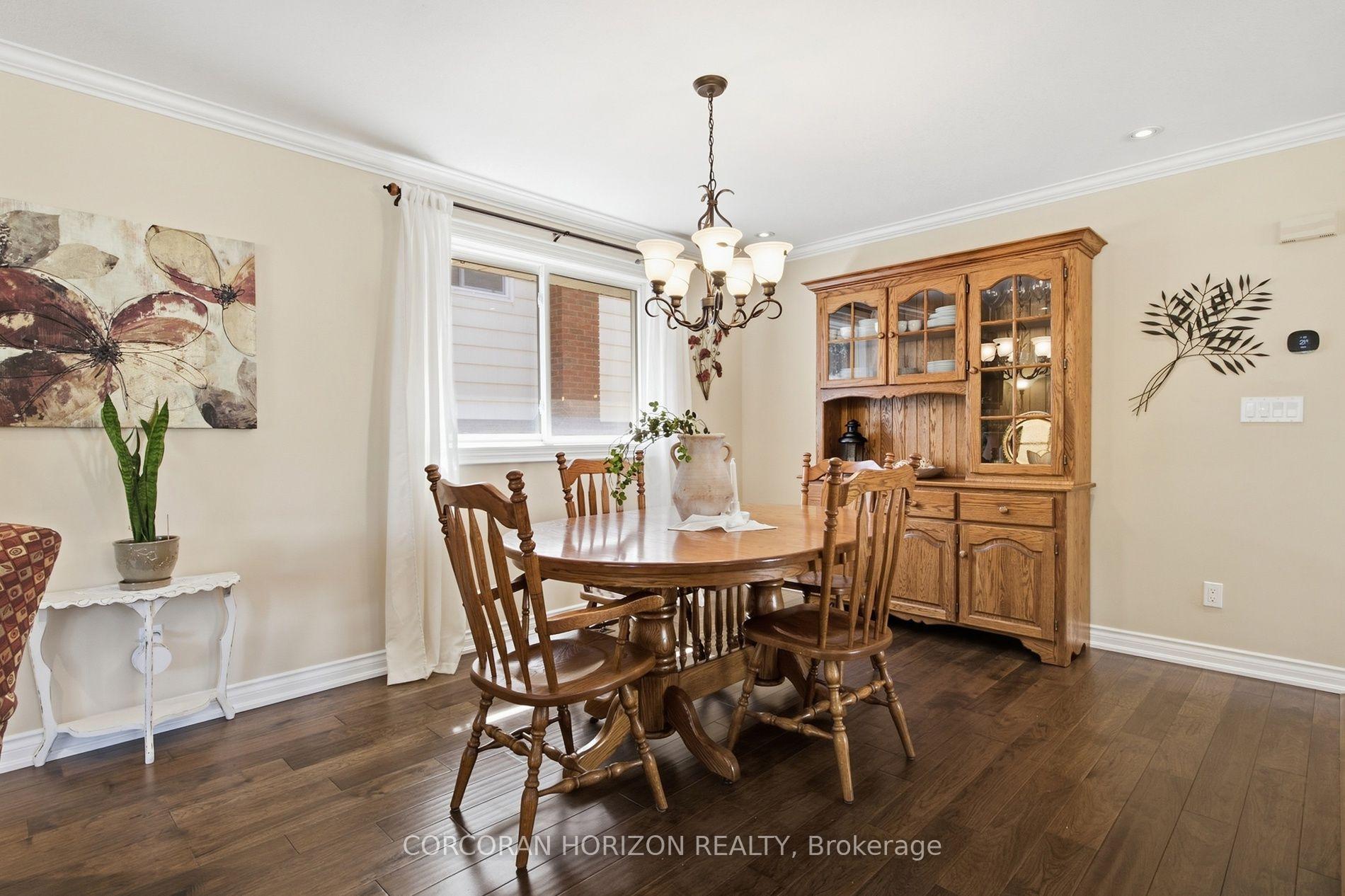Photo 6 of 26 Alexander Avenue, Cambridge, Christopher-Champlain — HOMEH