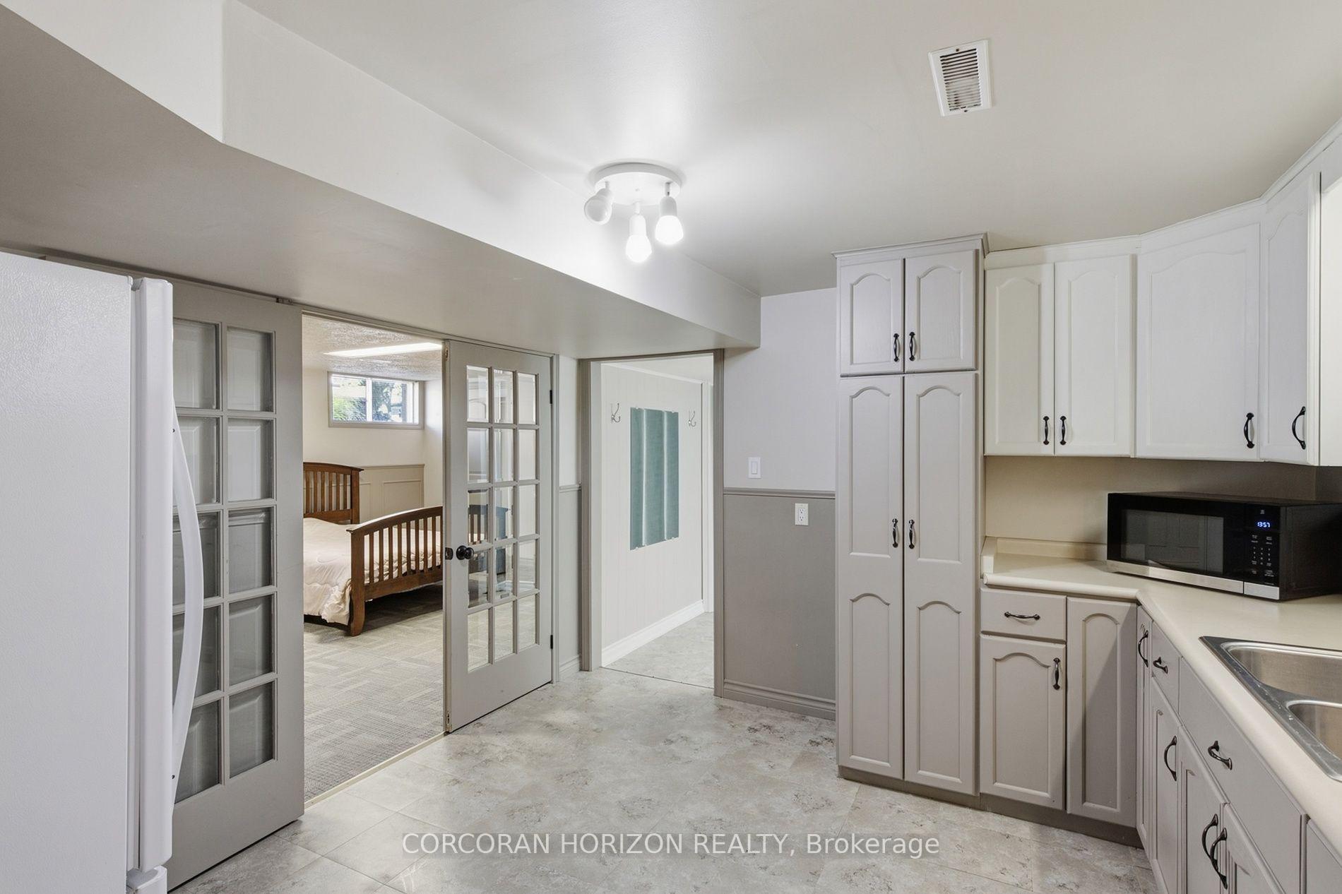 Photo 12 of 26 Alexander Avenue, Cambridge, Christopher-Champlain — HOMEH