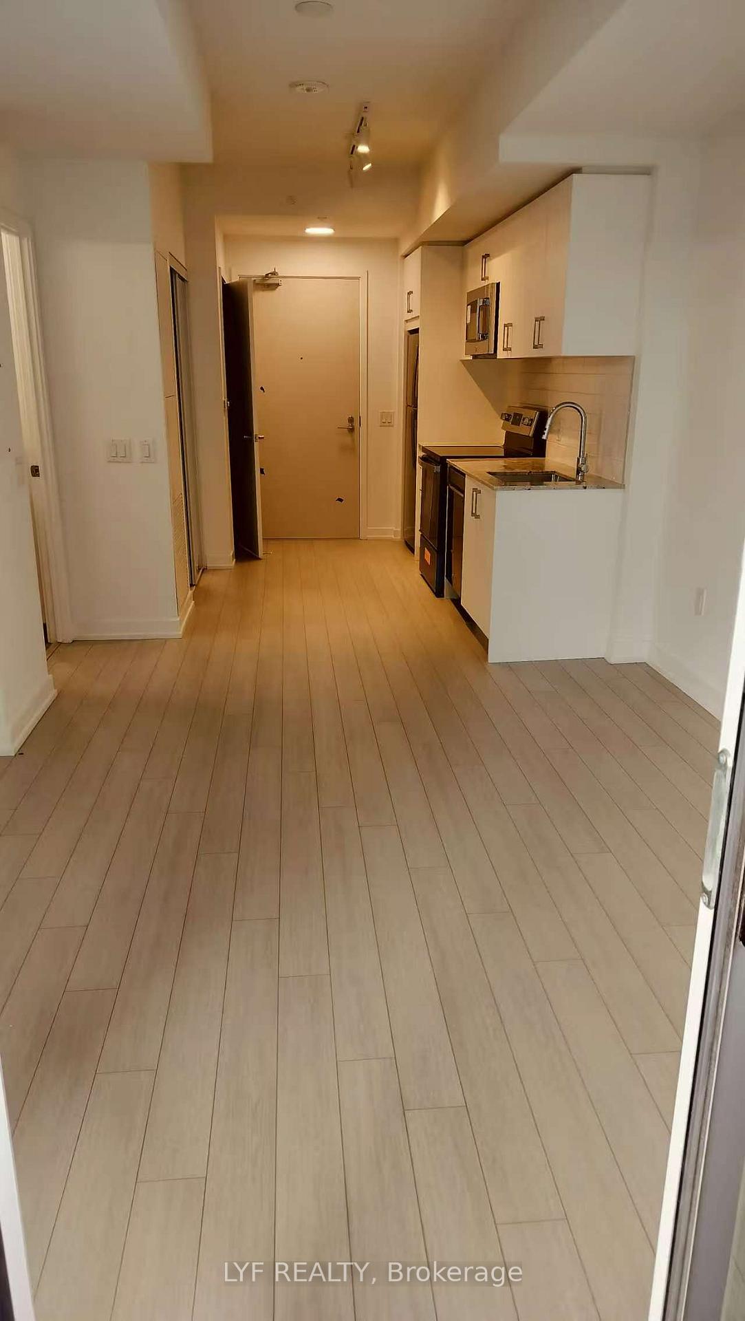 Photo 6 of Unit 918, 4010 Eglinton Avenue W, Etobicoke, Humber Heights — HOMEH