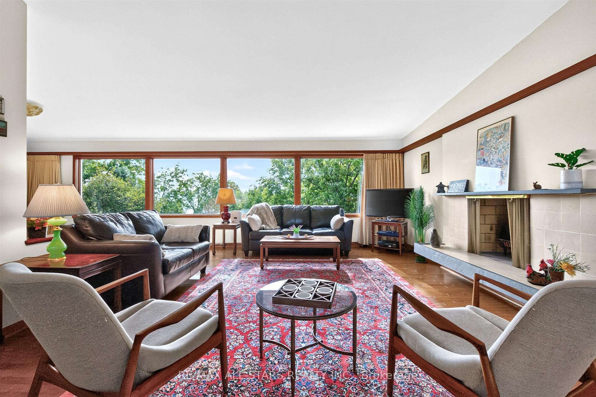 Photo 13 of 59 Hill Crescent, Scarborough, Scarborough Village — HOMEH