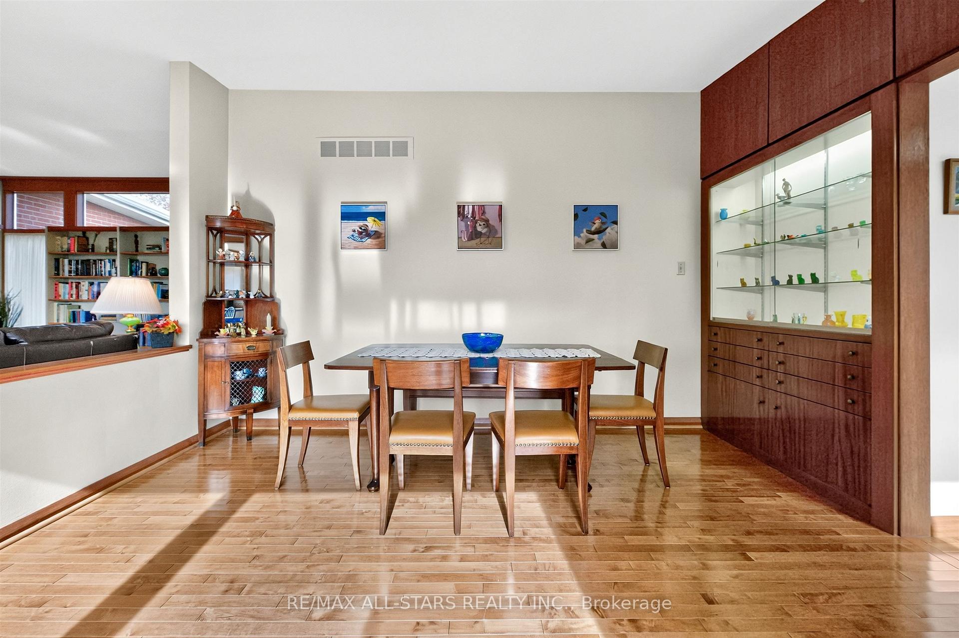Photo 19 of 59 Hill Crescent, Scarborough, Scarborough Village — HOMEH