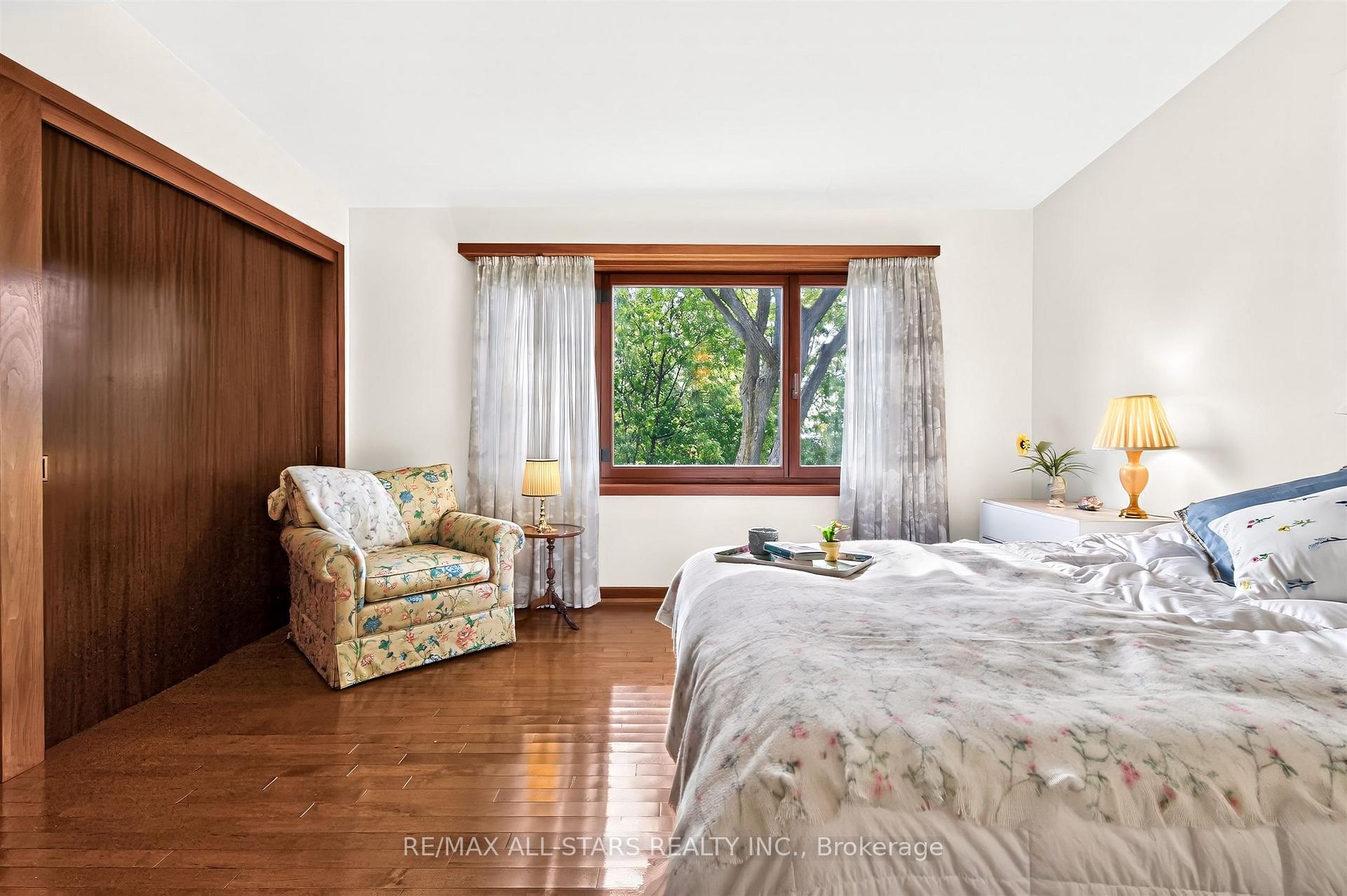 Photo 25 of 59 Hill Crescent, Scarborough, Scarborough Village — HOMEH