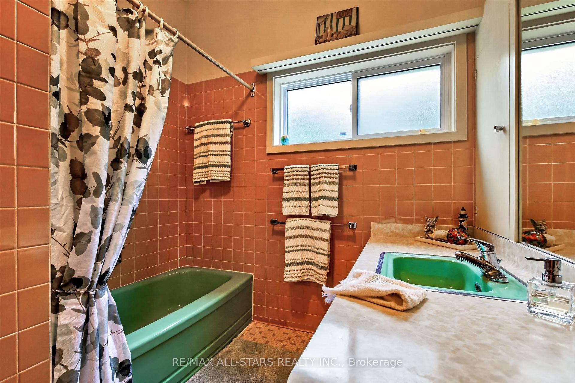 Photo 27 of 59 Hill Crescent, Scarborough, Scarborough Village — HOMEH