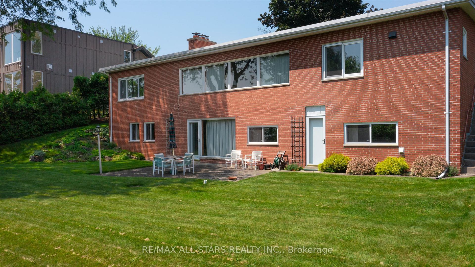 Photo 38 of 59 Hill Crescent, Scarborough, Scarborough Village — HOMEH