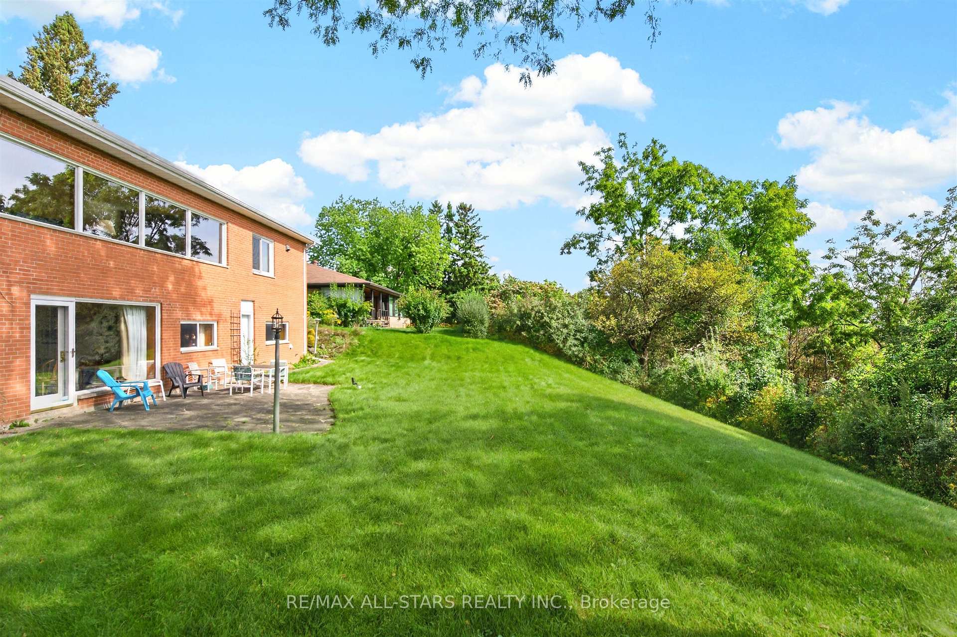 Photo 39 of 59 Hill Crescent, Scarborough, Scarborough Village — HOMEH