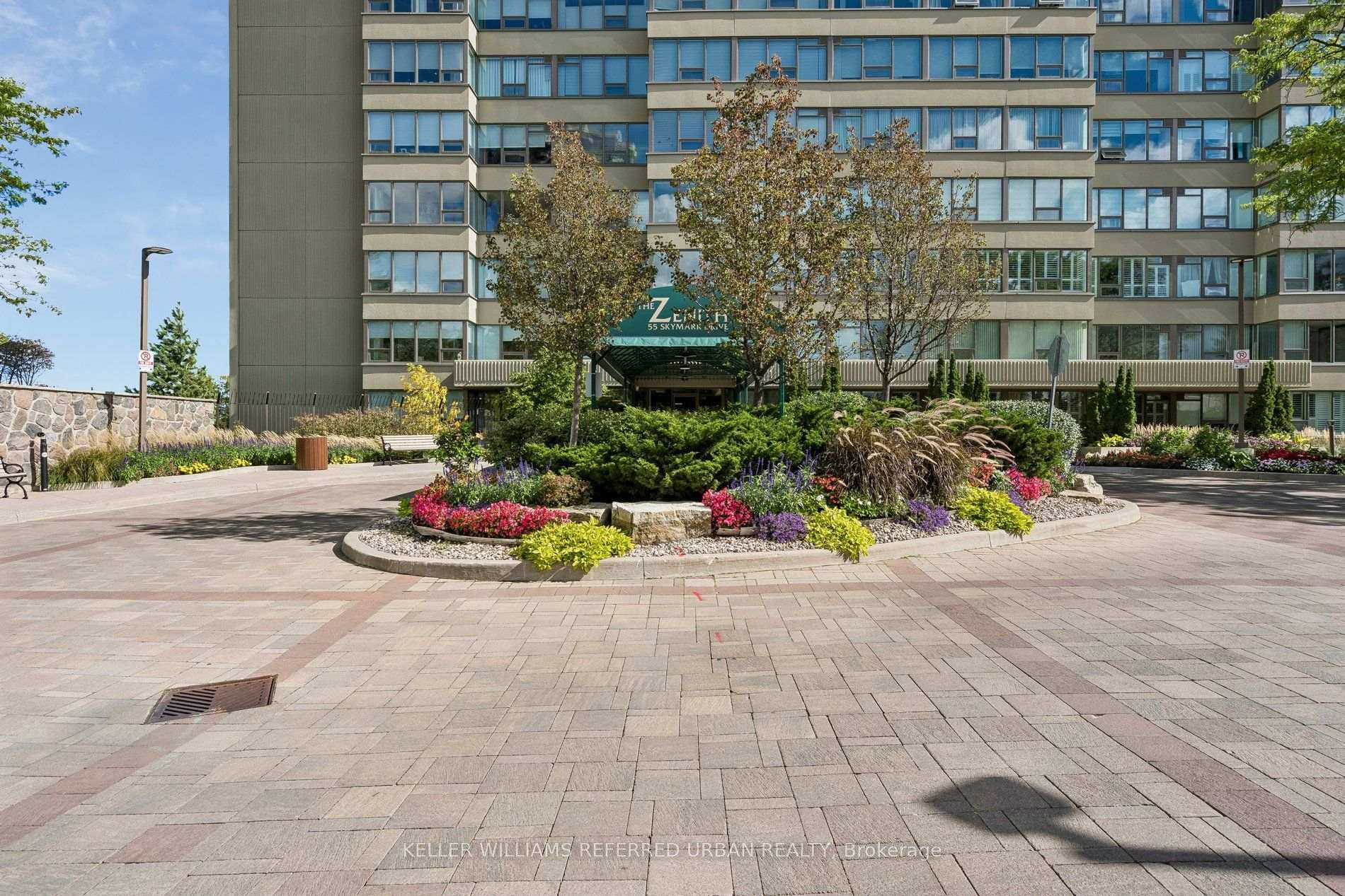 Photo 3 of Unit 2107, 55 Skymark Drive, North York, Hillcrest Village — HOMEH