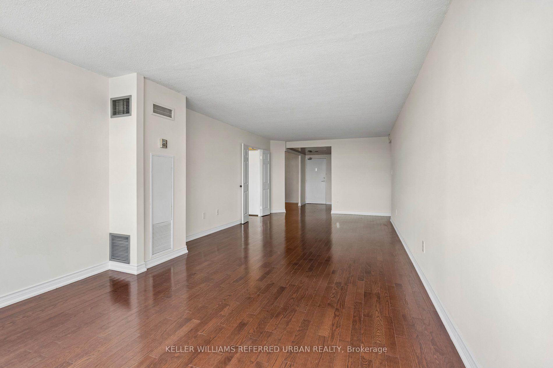 Photo 11 of Unit 2107, 55 Skymark Drive, North York, Hillcrest Village — HOMEH