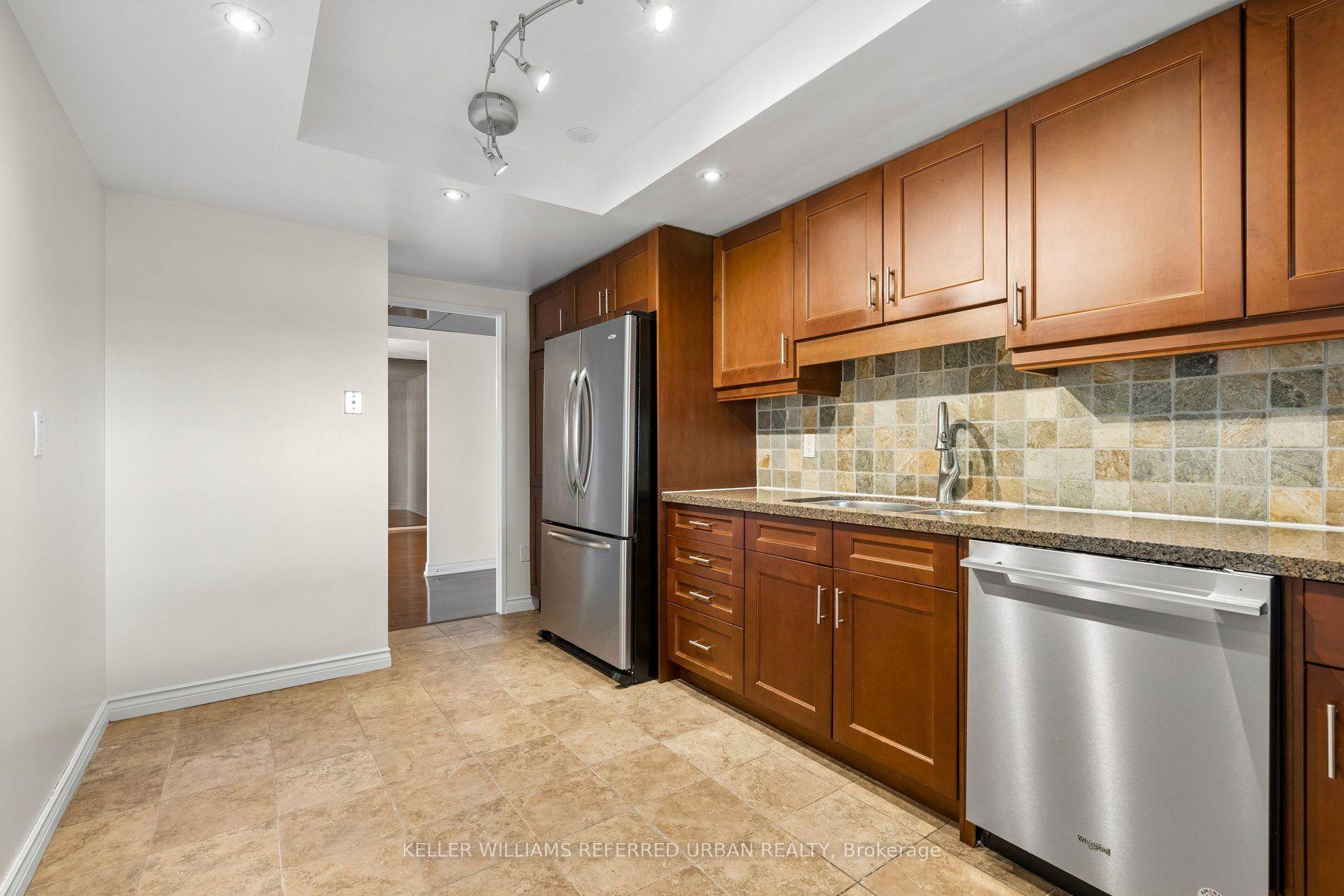 Photo 18 of Unit 2107, 55 Skymark Drive, North York, Hillcrest Village — HOMEH