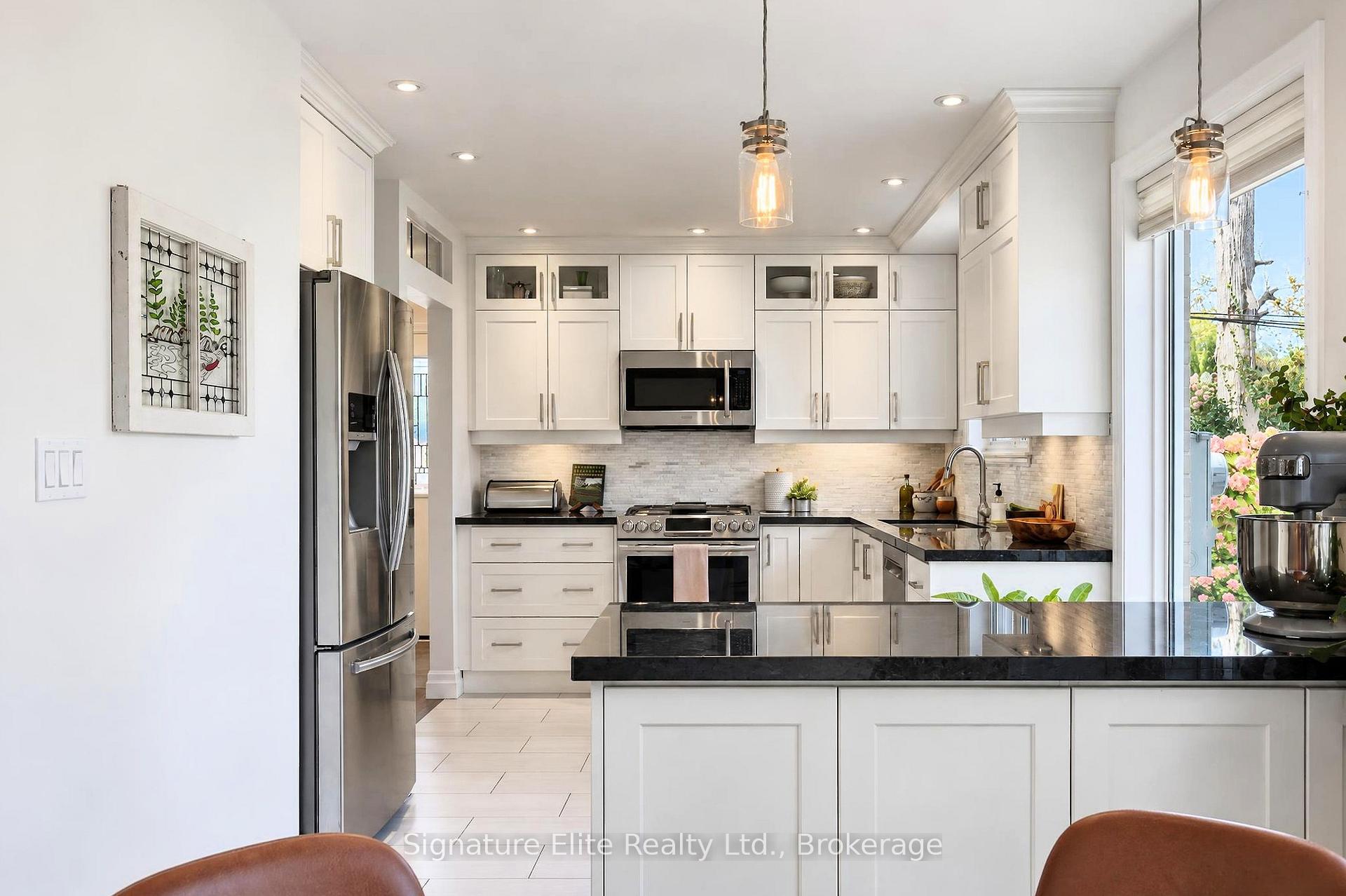 Photo 14 of 256 Catalina Drive, Scarborough, Guildwood — HOMEH