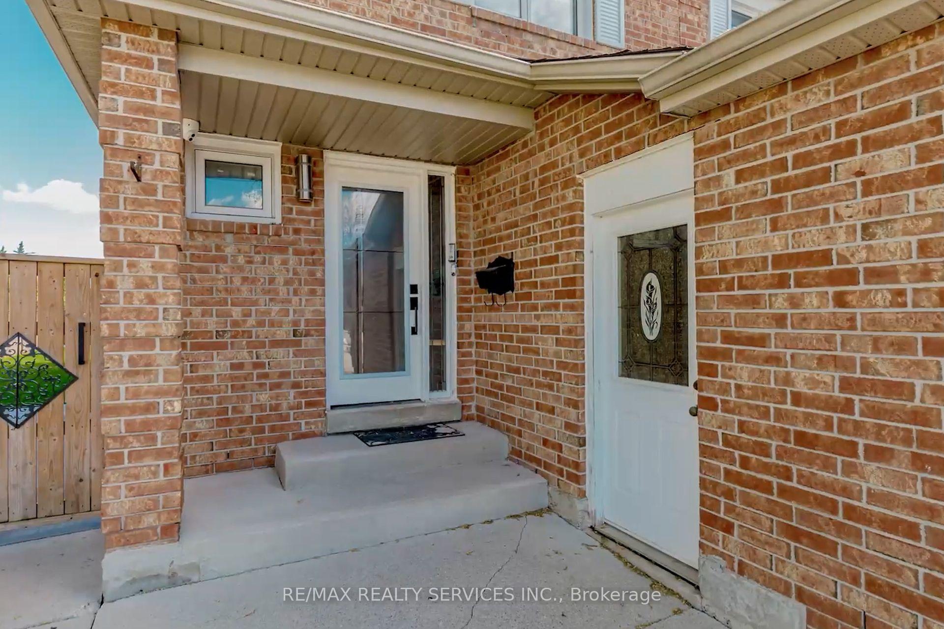 Photo 2 of 2 Gervais Drive, Brampton, Fletcher's West — HOMEH
