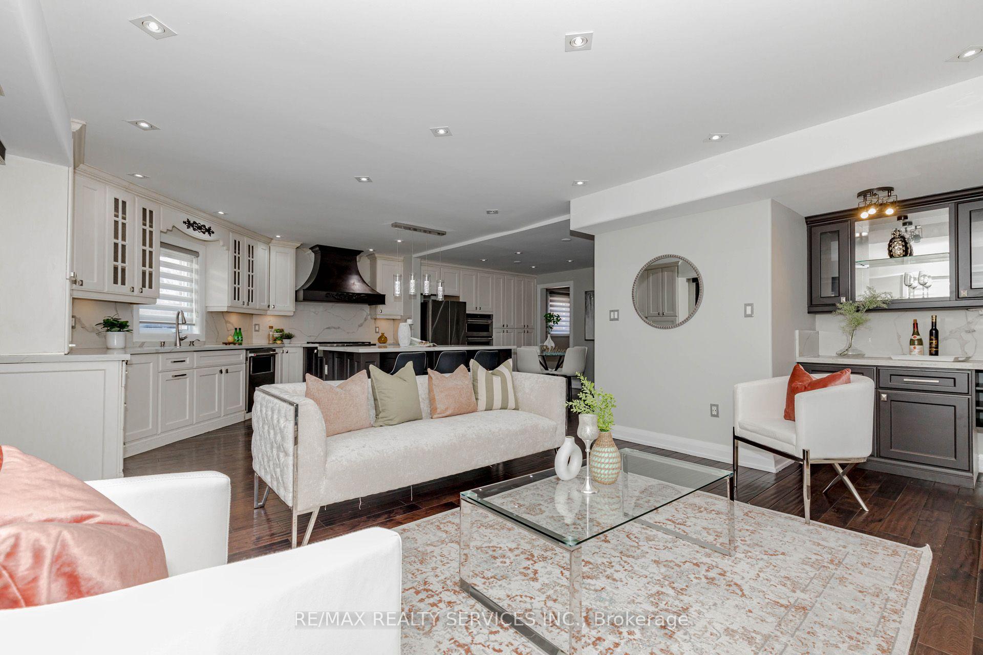 Photo 28 of 2 Gervais Drive, Brampton, Fletcher's West — HOMEH
