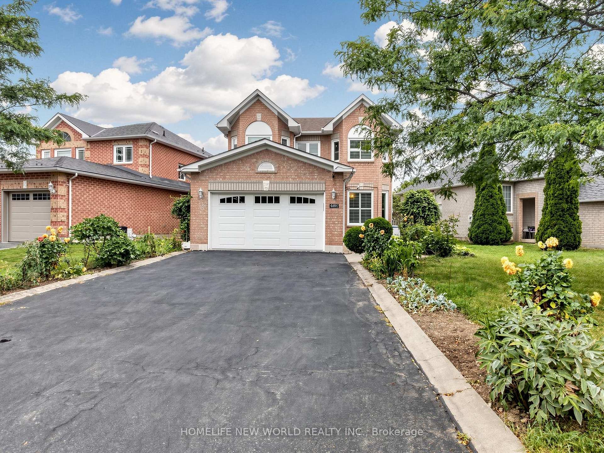 Photo 2 of 20 Arjay Trail, Brampton, Brampton West — HOMEH