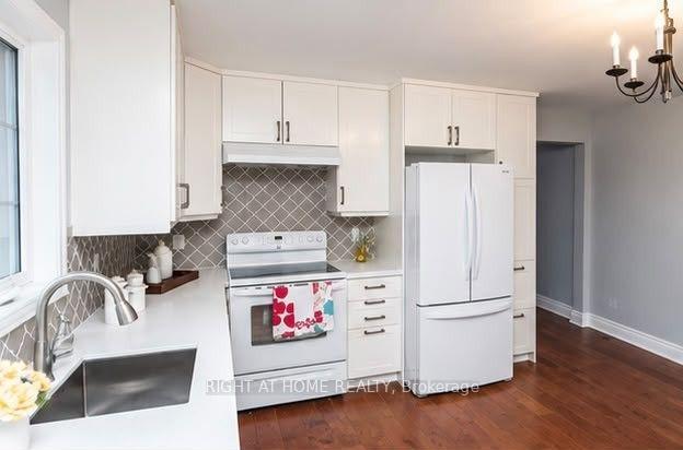 Photo 3 of Unit Main Floor, 14 Thornton Avenue, Toronto, Caledonia-Fairbank — HOMEH