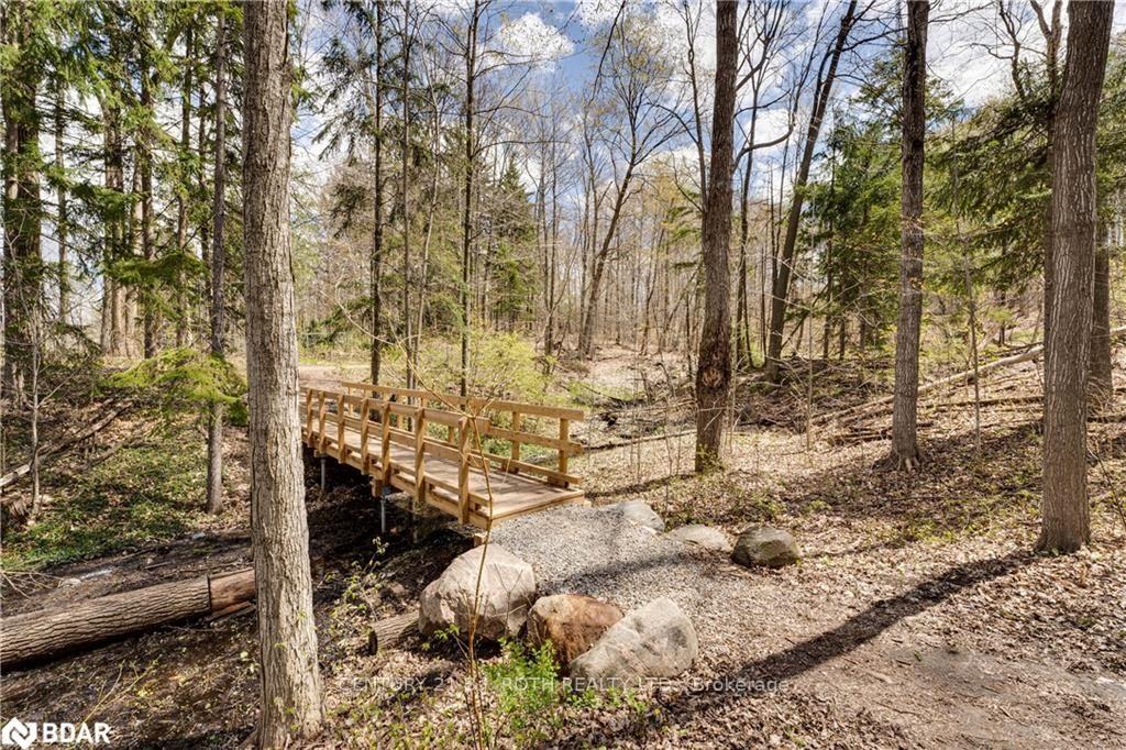 Photo 27 of Unit 510, 304 Essa Road, Barrie, 400 West — HOMEH