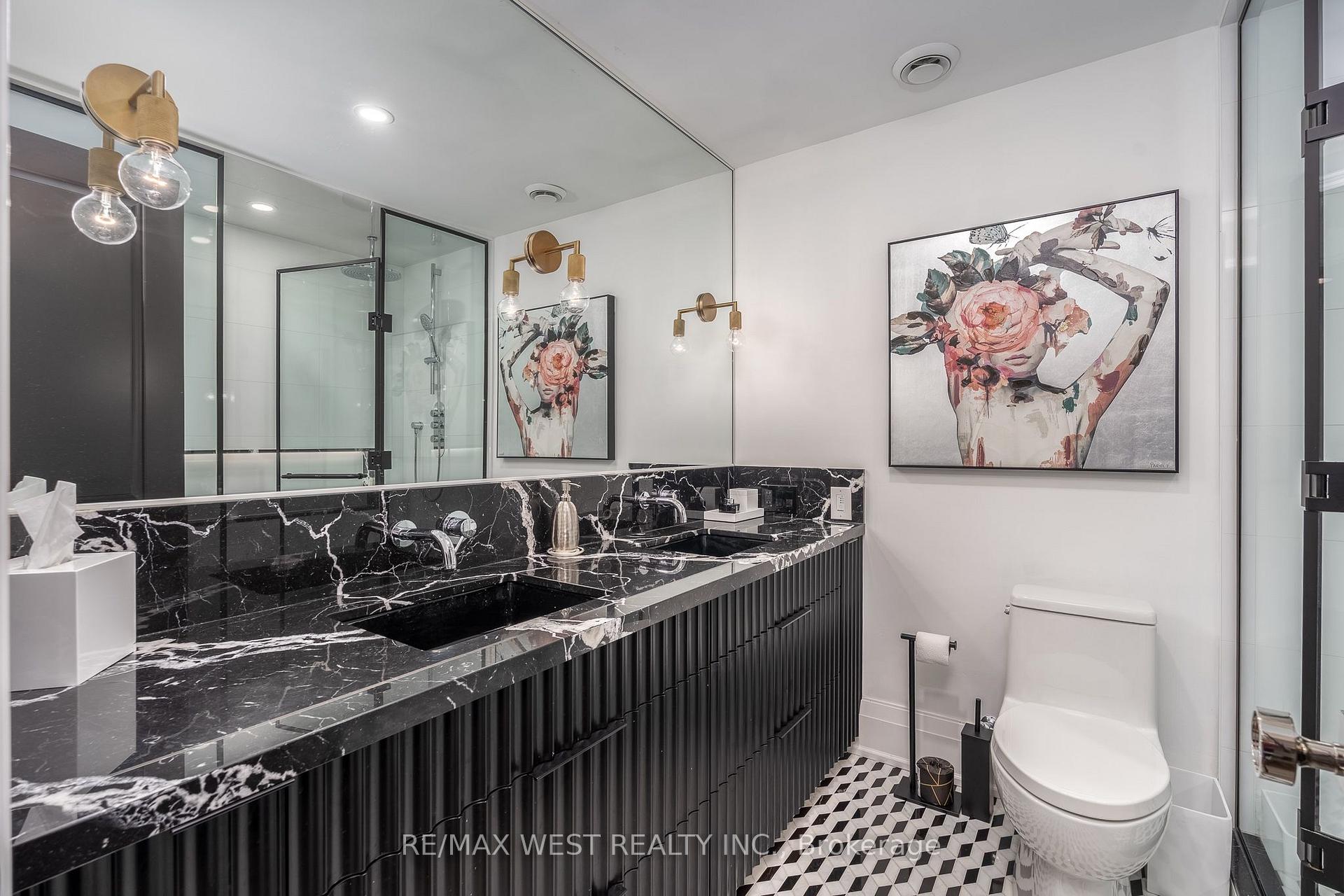 Photo 17 of Unit 1002, 21 Lawren Harris Square, Toronto, Moss Park — HOMEH