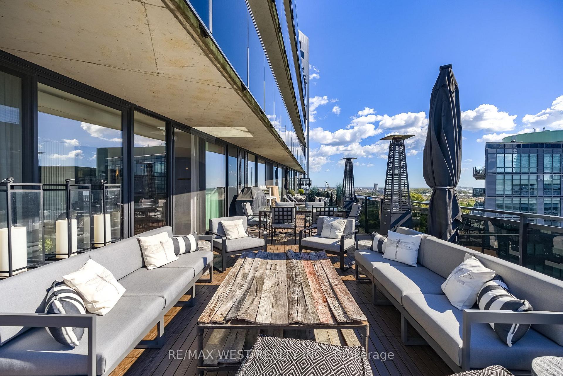 Photo 21 of Unit 1002, 21 Lawren Harris Square, Toronto, Moss Park — HOMEH