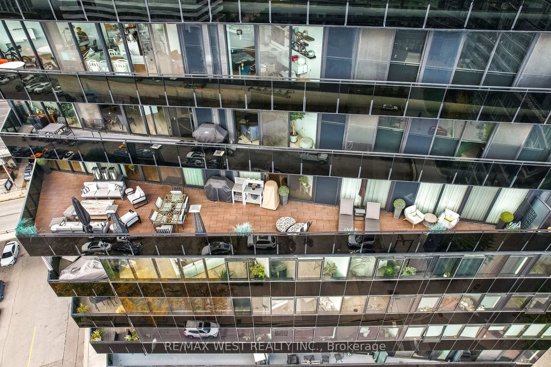 Photo 27 of Unit 1002, 21 Lawren Harris Square, Toronto, Moss Park — HOMEH