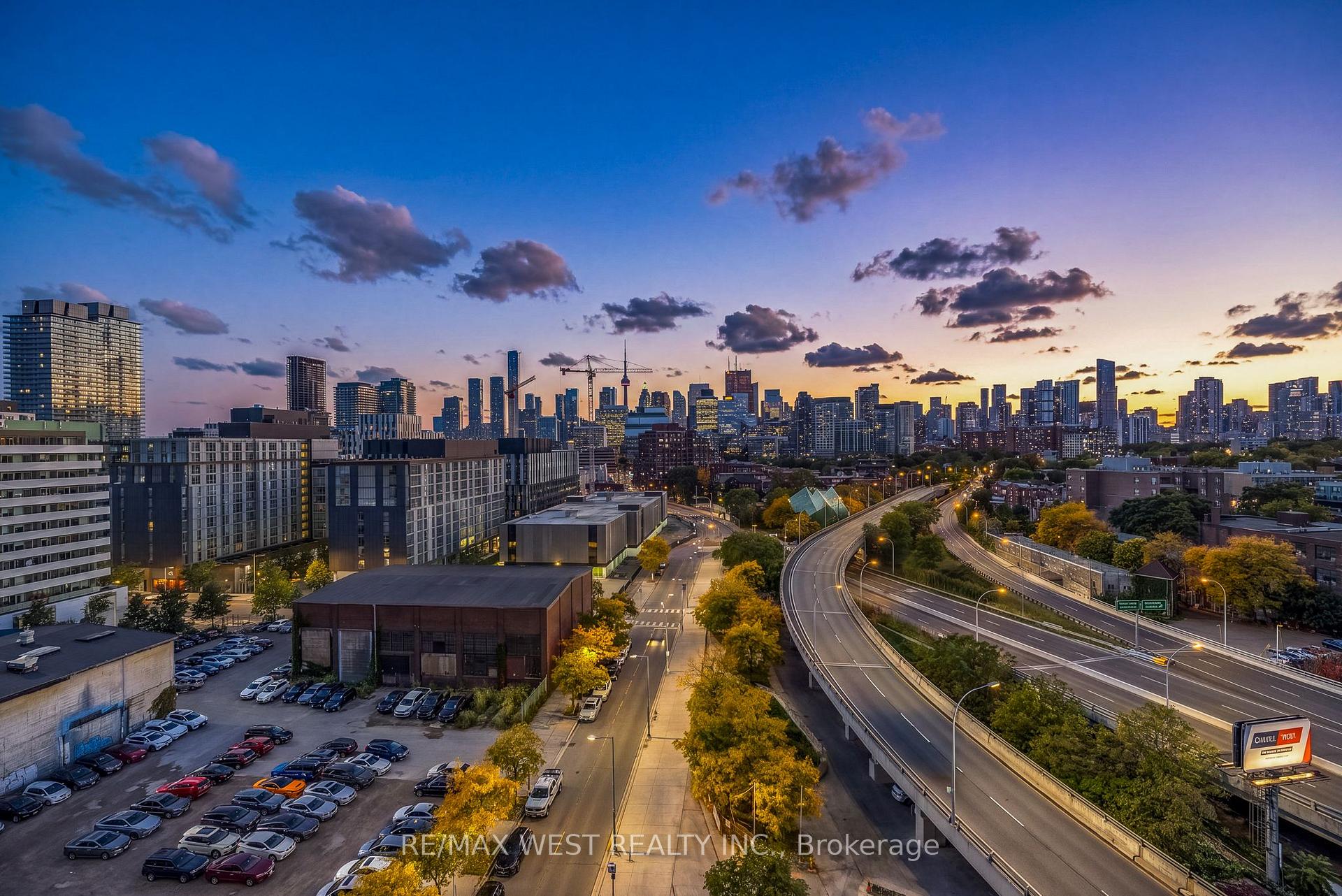 Photo 33 of Unit 1002, 21 Lawren Harris Square, Toronto, Moss Park — HOMEH