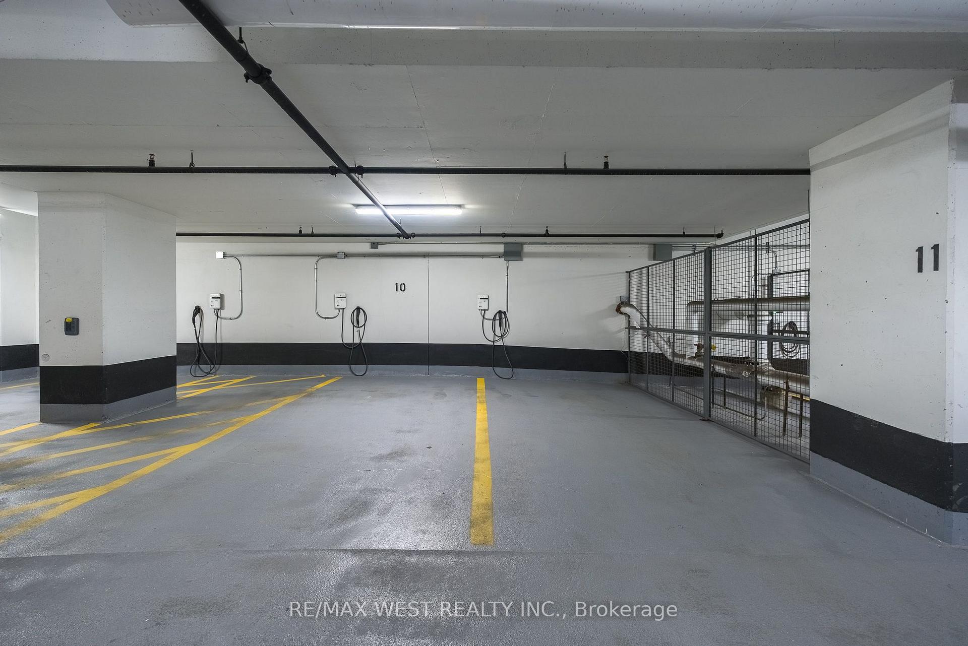 Photo 34 of Unit 1002, 21 Lawren Harris Square, Toronto, Moss Park — HOMEH