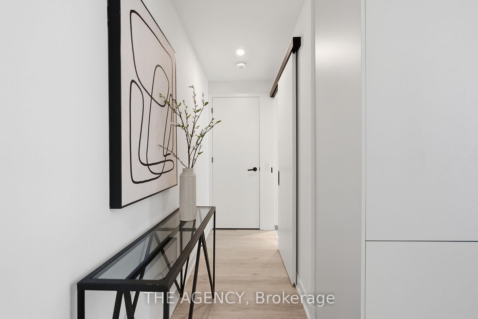 Photo 3 of Unit 1001, 55 Charles Street E, Toronto, Church-Yonge Corridor — HOMEH