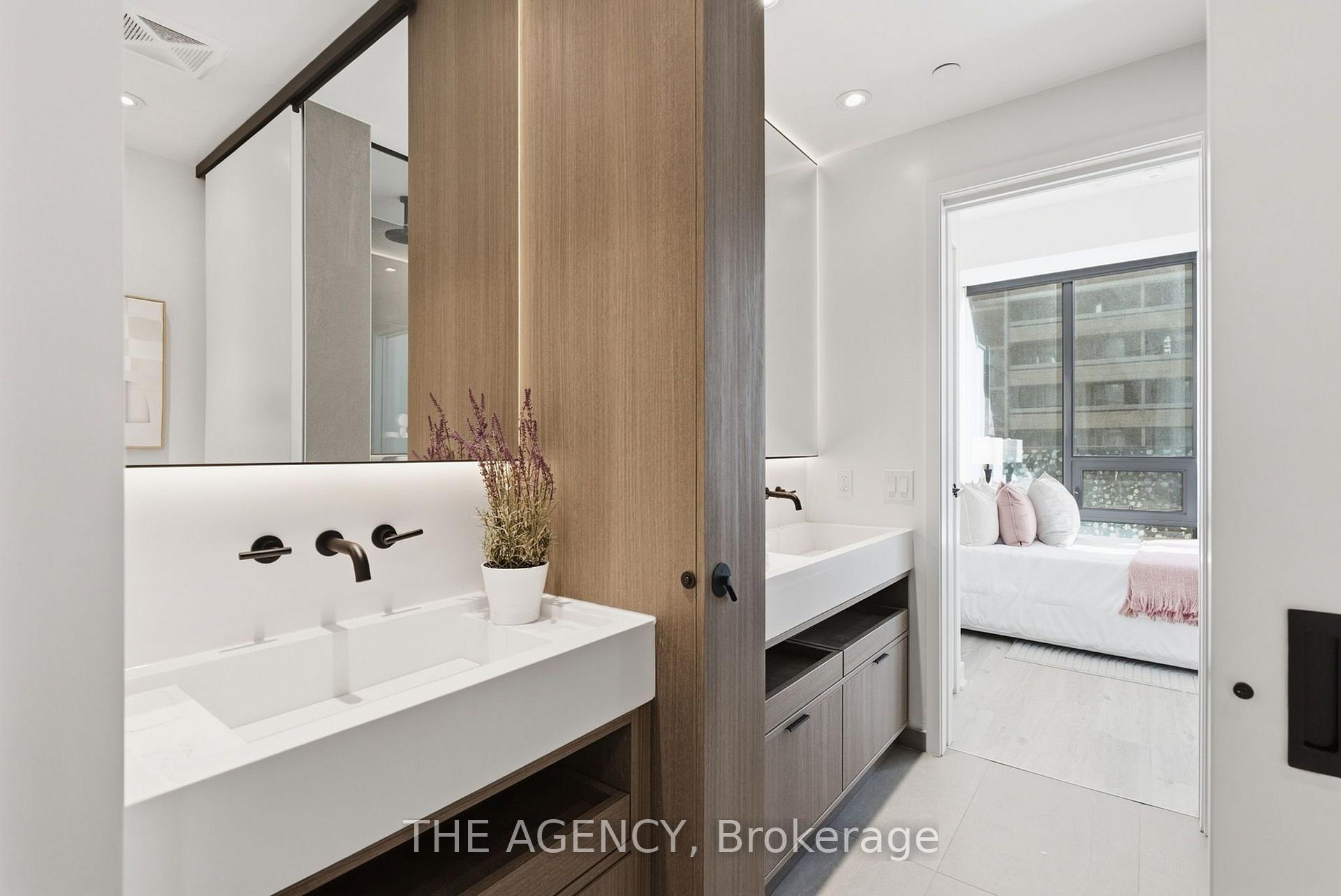 Photo 11 of Unit 1001, 55 Charles Street E, Toronto, Church-Yonge Corridor — HOMEH