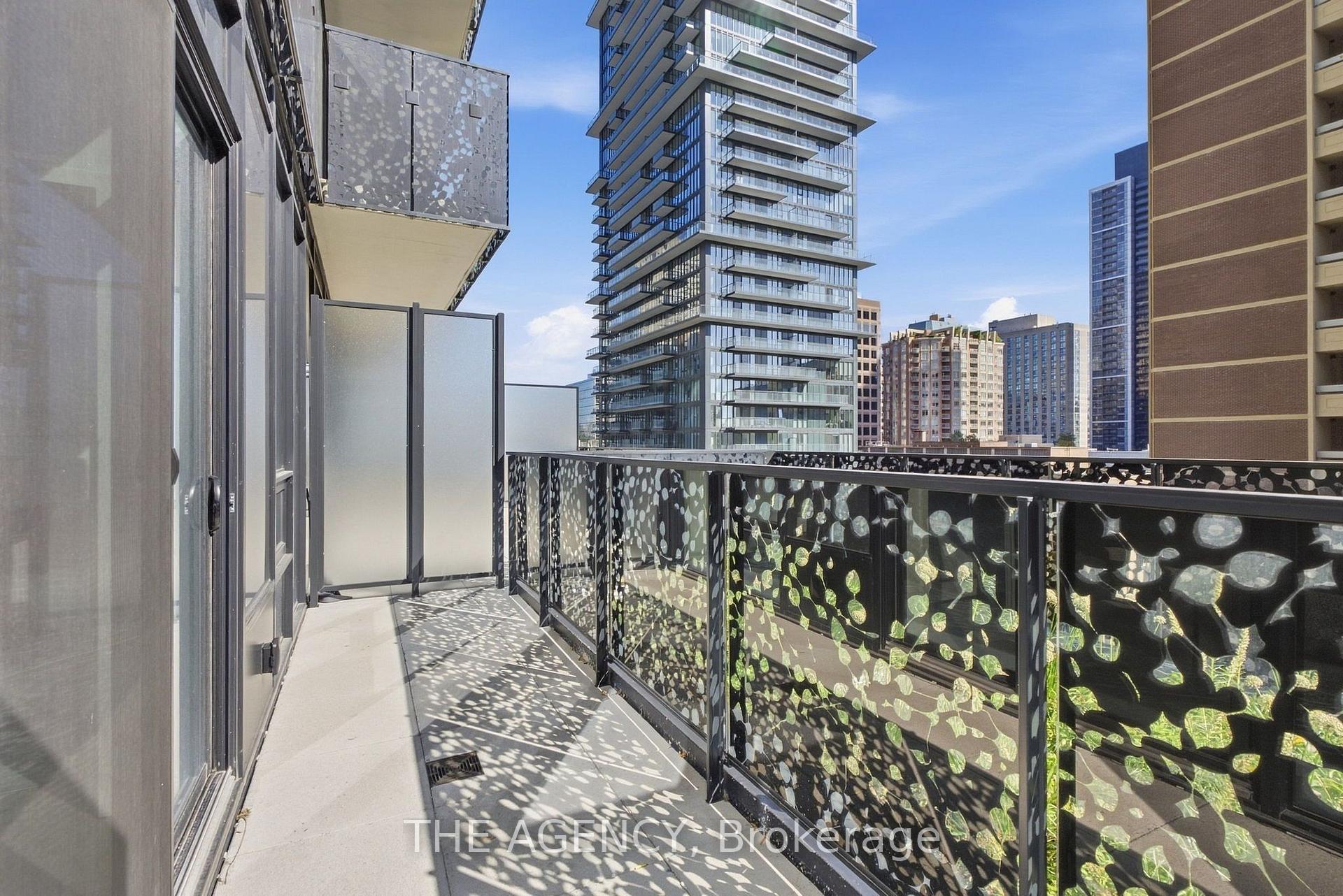 Photo 15 of Unit 1001, 55 Charles Street E, Toronto, Church-Yonge Corridor — HOMEH