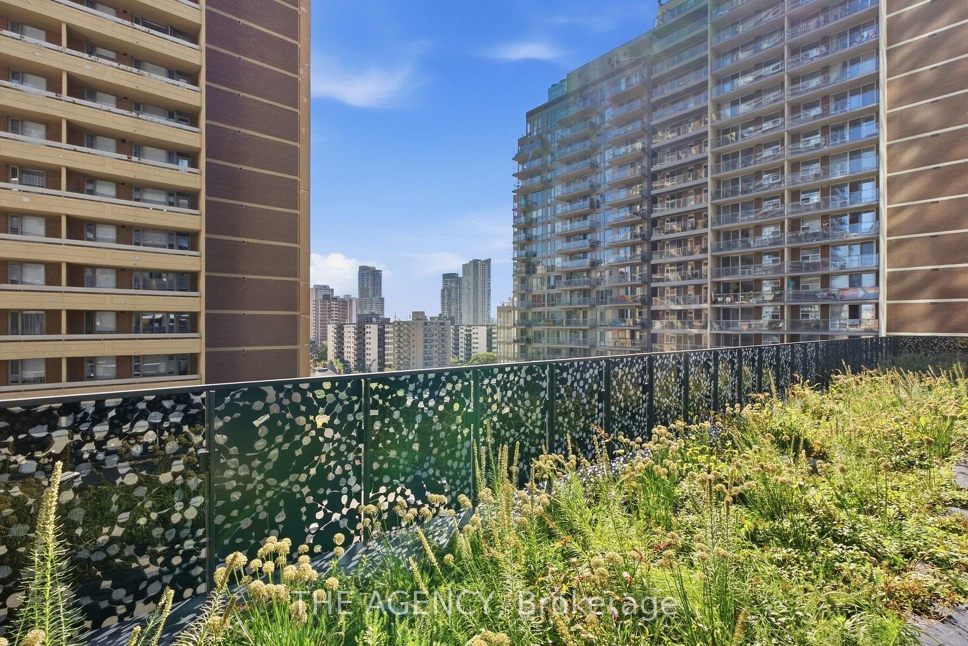 Photo 18 of Unit 1001, 55 Charles Street E, Toronto, Church-Yonge Corridor — HOMEH