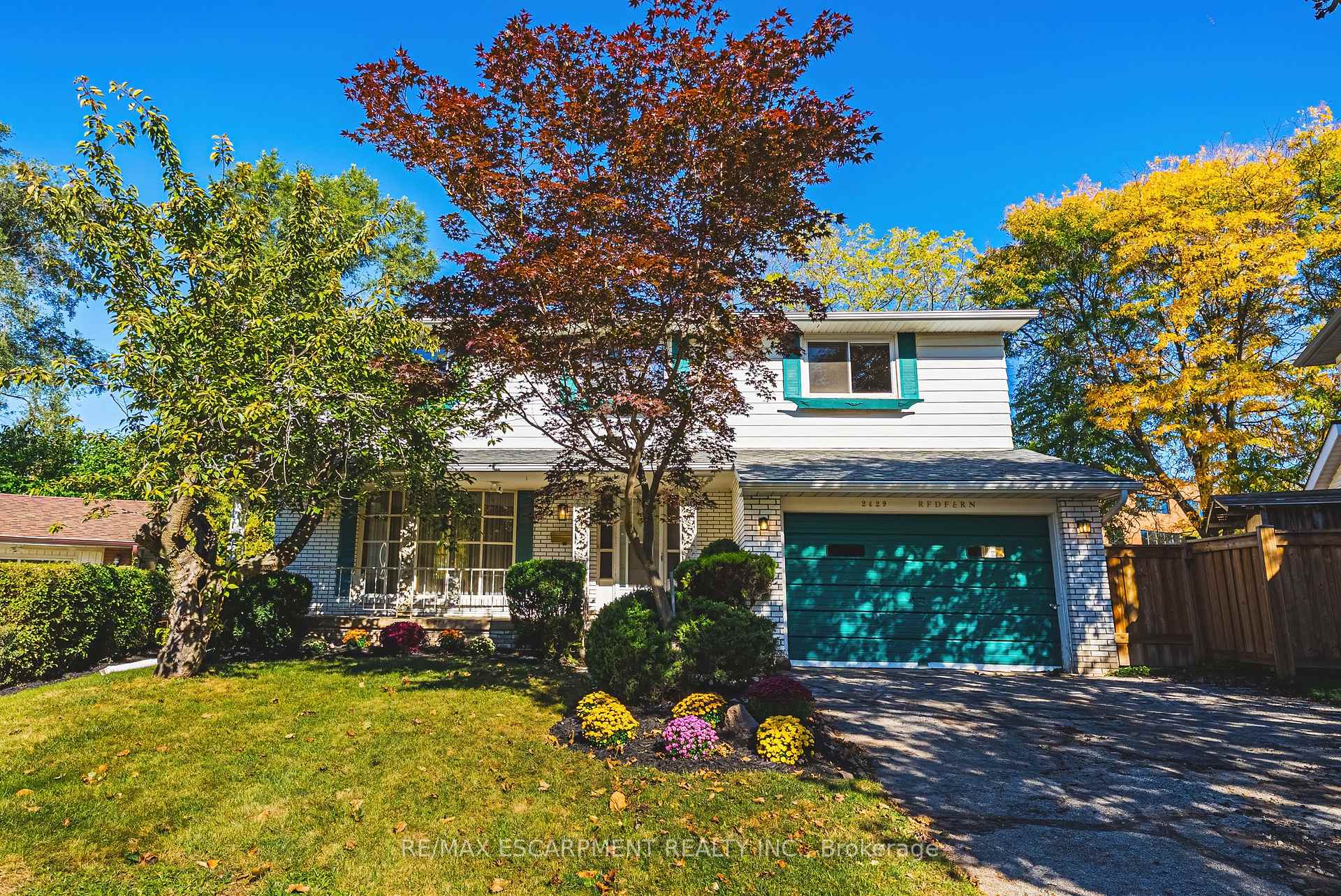 Photo 2 of 2429 Redfern Road, Burlington, Brant — HOMEH