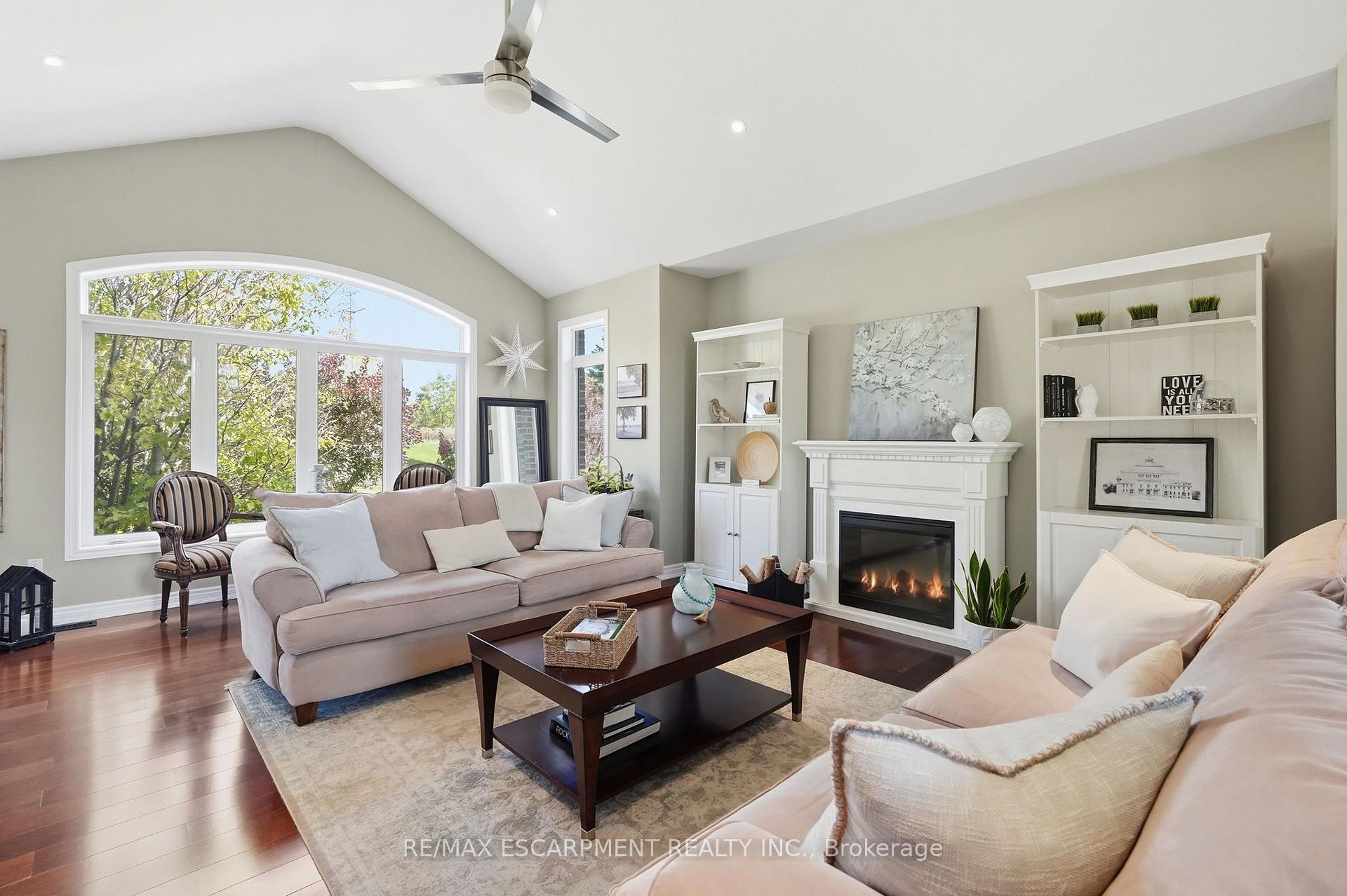 Photo 7 of 14 Gavin Drive, Hamilton, Freelton — HOMEH
