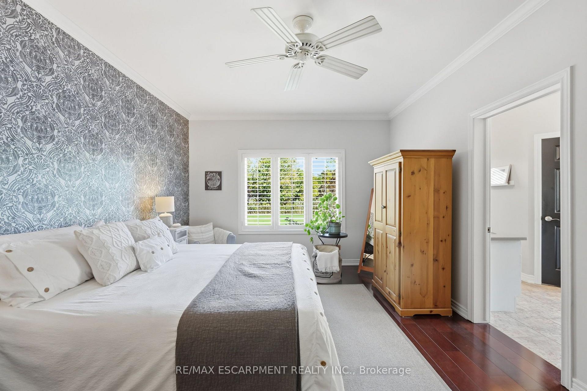 Photo 19 of 14 Gavin Drive, Hamilton, Freelton — HOMEH