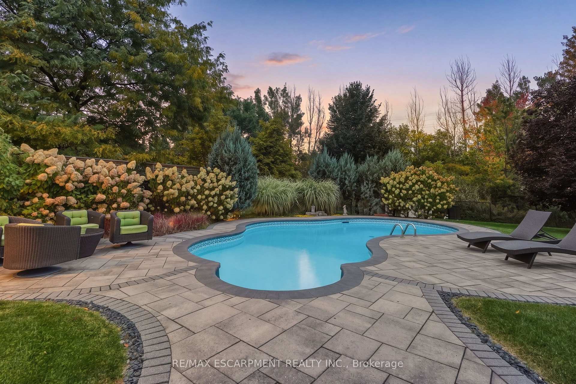 Photo 41 of 14 Gavin Drive, Hamilton, Freelton — HOMEH