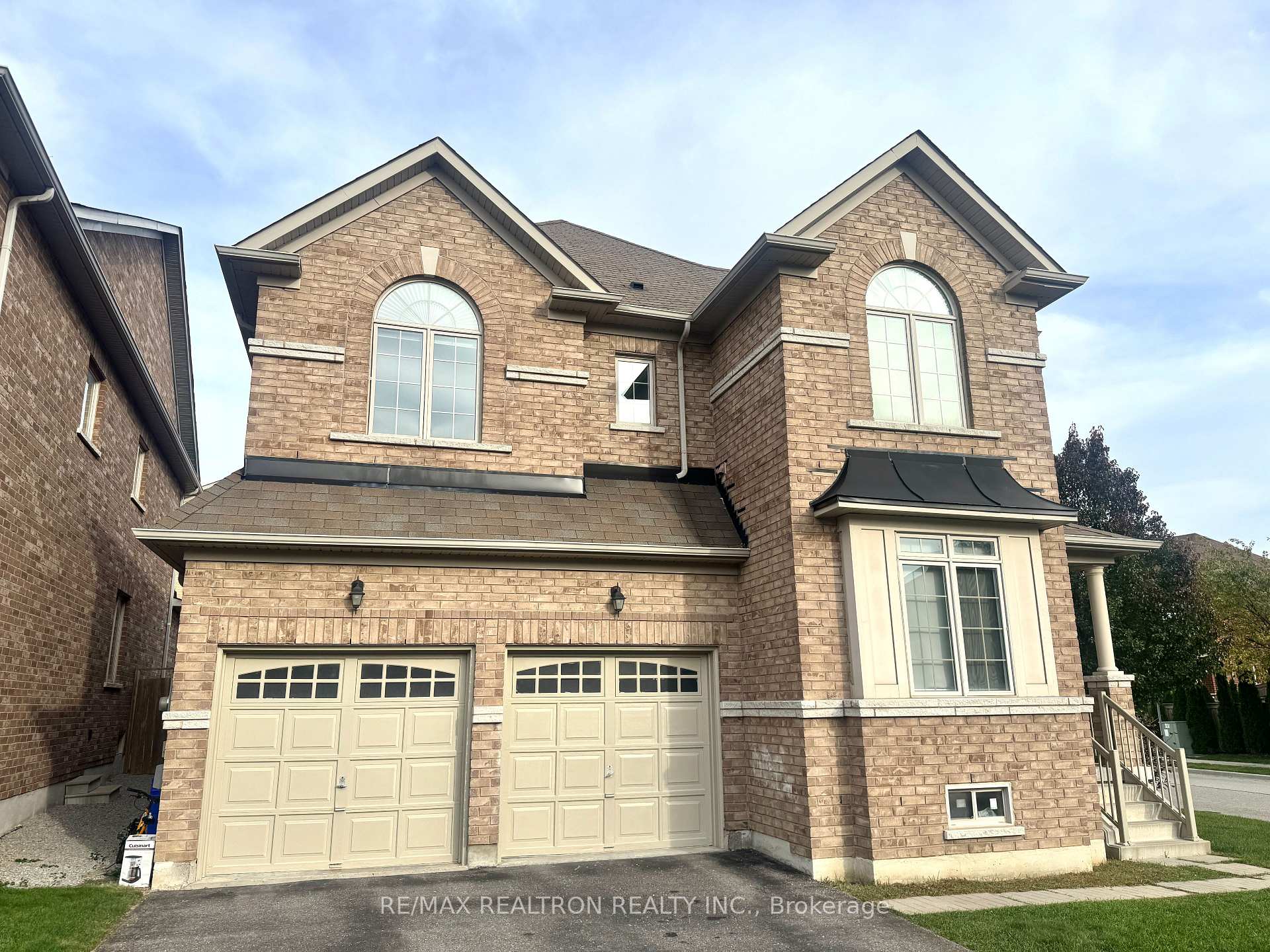 Photo of 1306 Blencowe Crescent