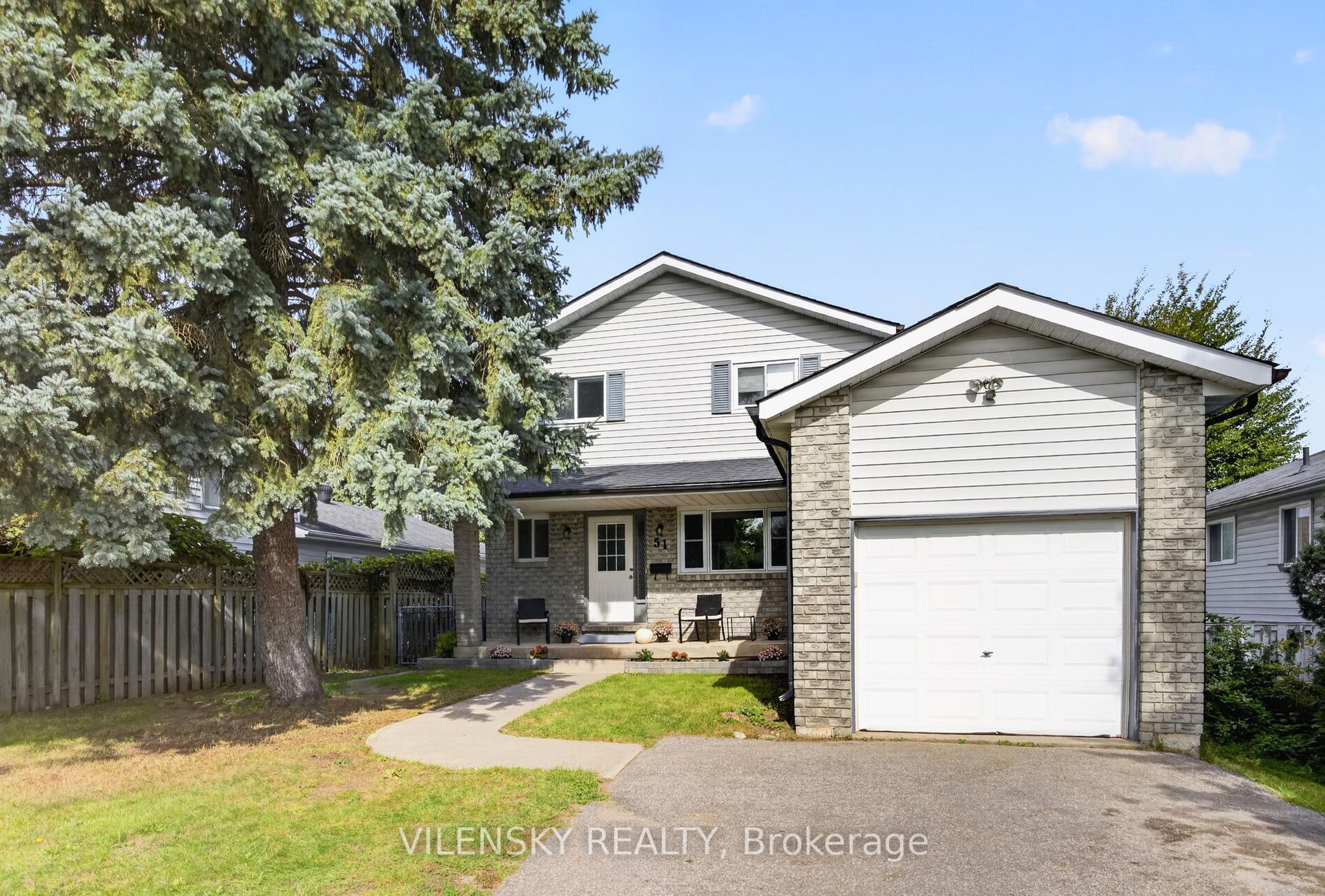 Photo 2 of 51 Mcconkey Place, Barrie, Allandale Heights — HOMEH