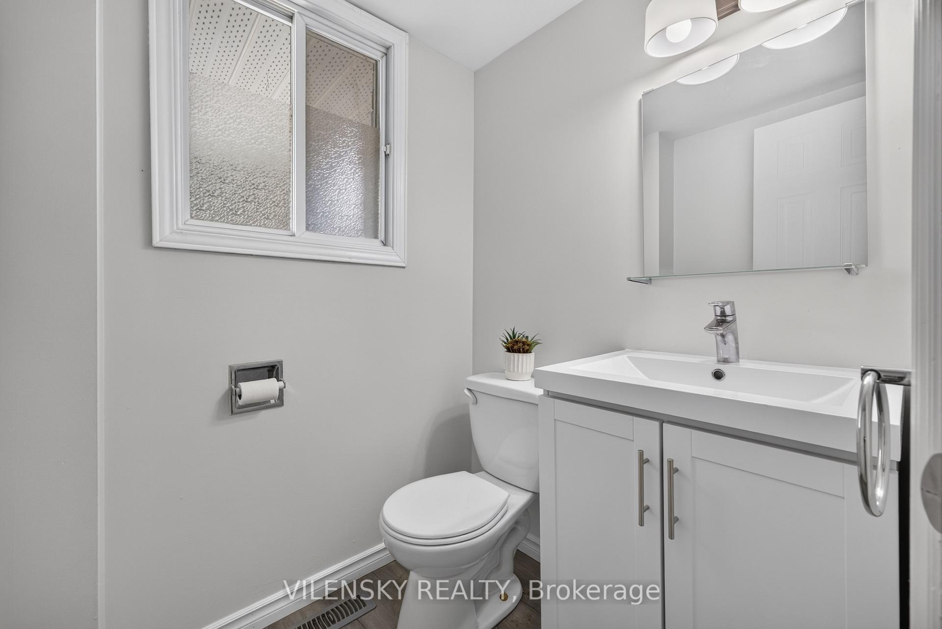 Photo 10 of 51 Mcconkey Place, Barrie, Allandale Heights — HOMEH