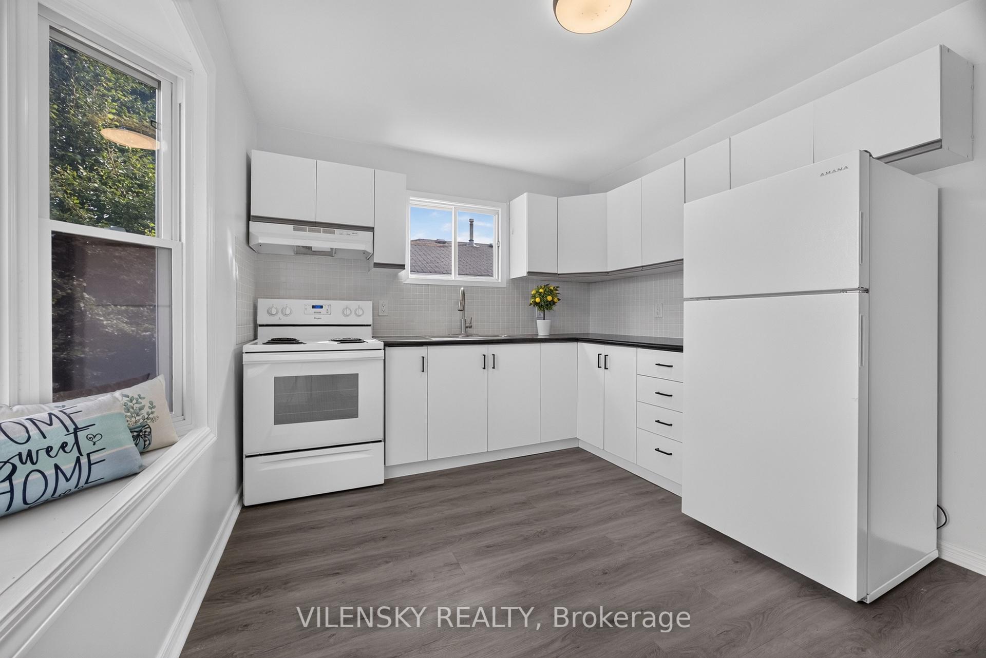 Photo 12 of 51 Mcconkey Place, Barrie, Allandale Heights — HOMEH