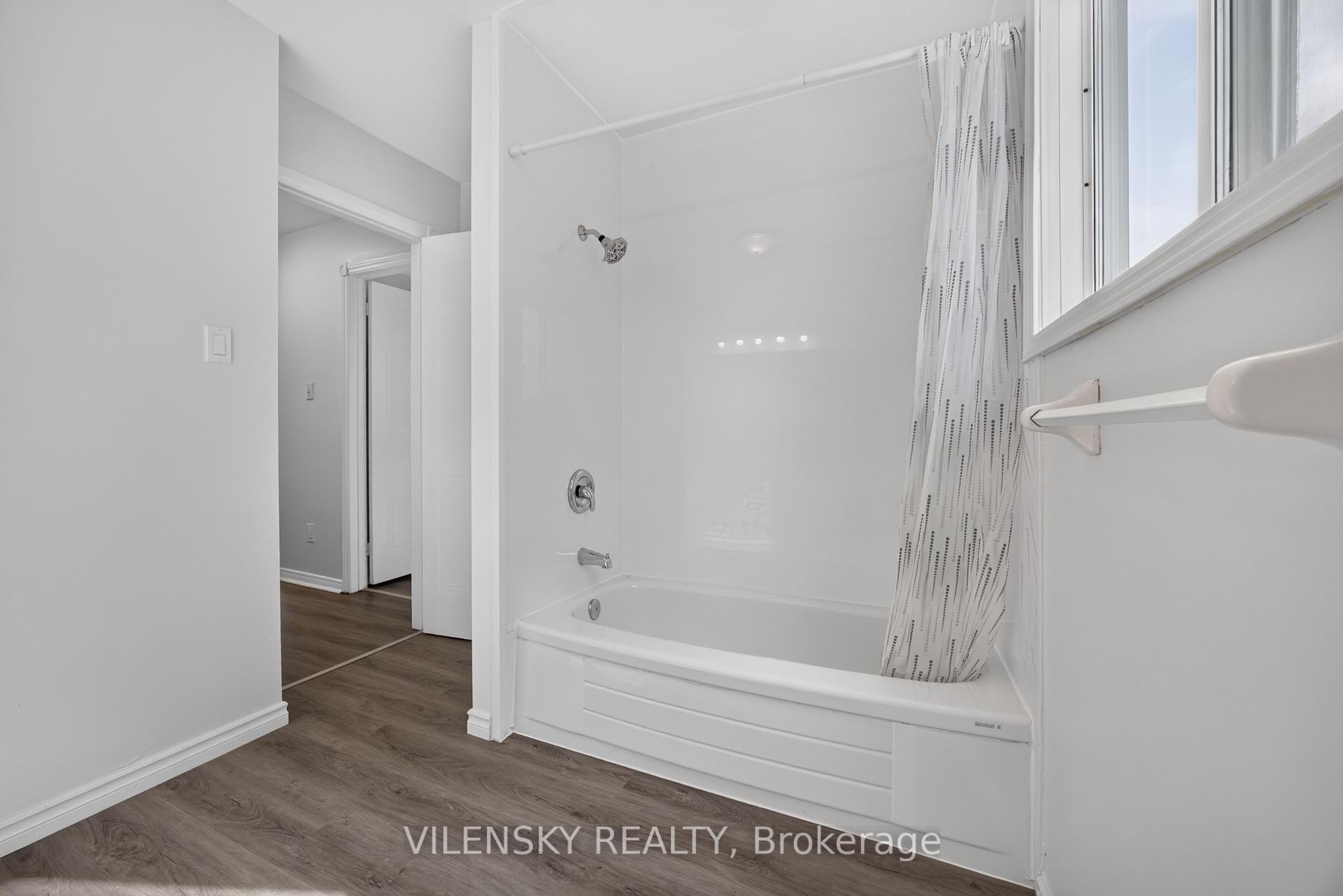 Photo 25 of 51 Mcconkey Place, Barrie, Allandale Heights — HOMEH