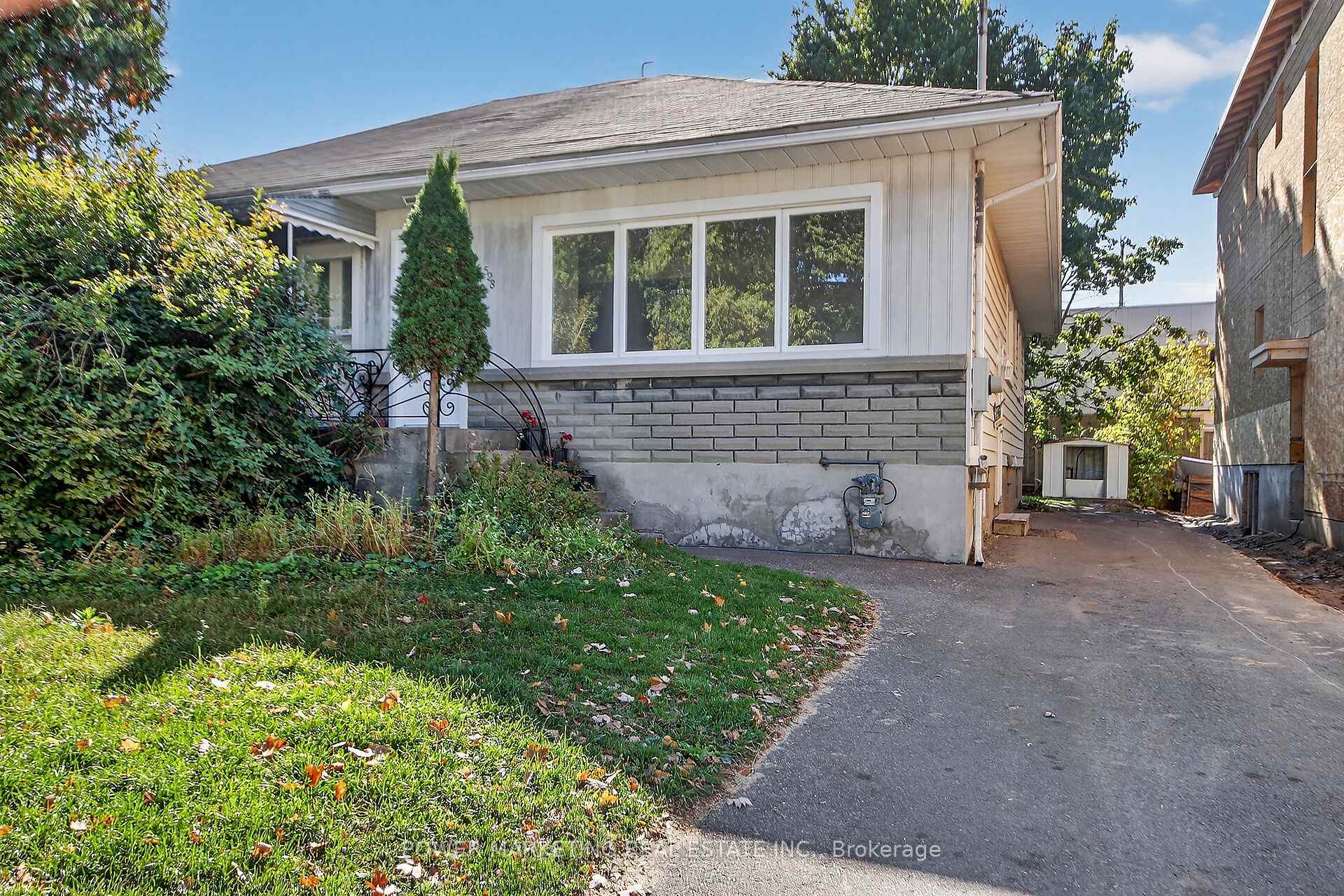 Photo of 528 Mutual Street