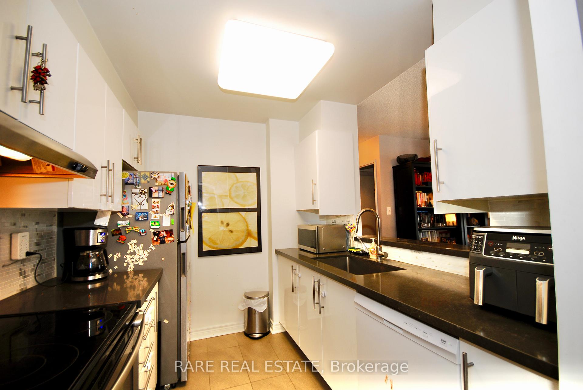 Photo 3 of Unit SP02, 70 Mill Street, Toronto, Waterfront Communities — HOMEH