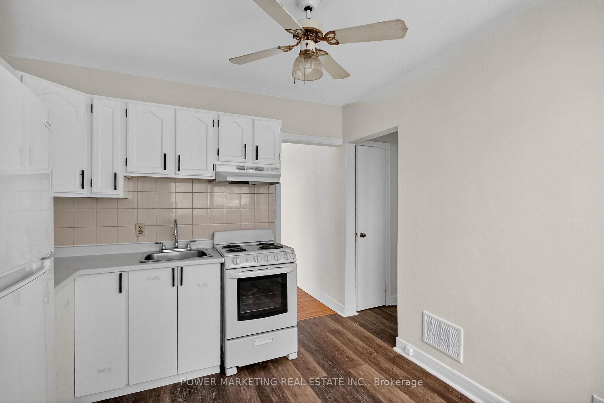 Photo 15 of 528 Mutual Street, Ottawa, Castle Heights — HOMEH