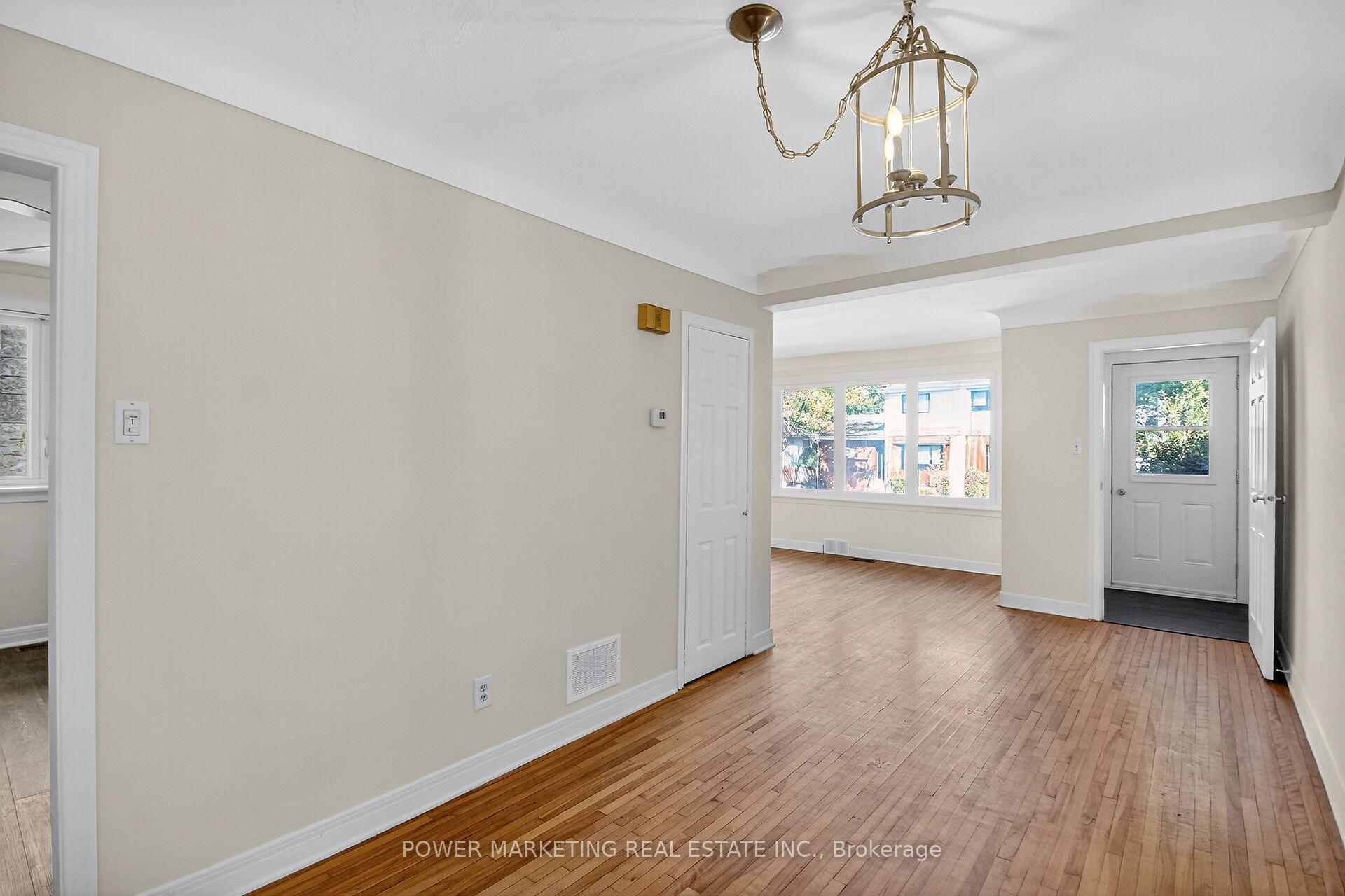Photo 33 of 528 Mutual Street, Ottawa, Castle Heights — HOMEH