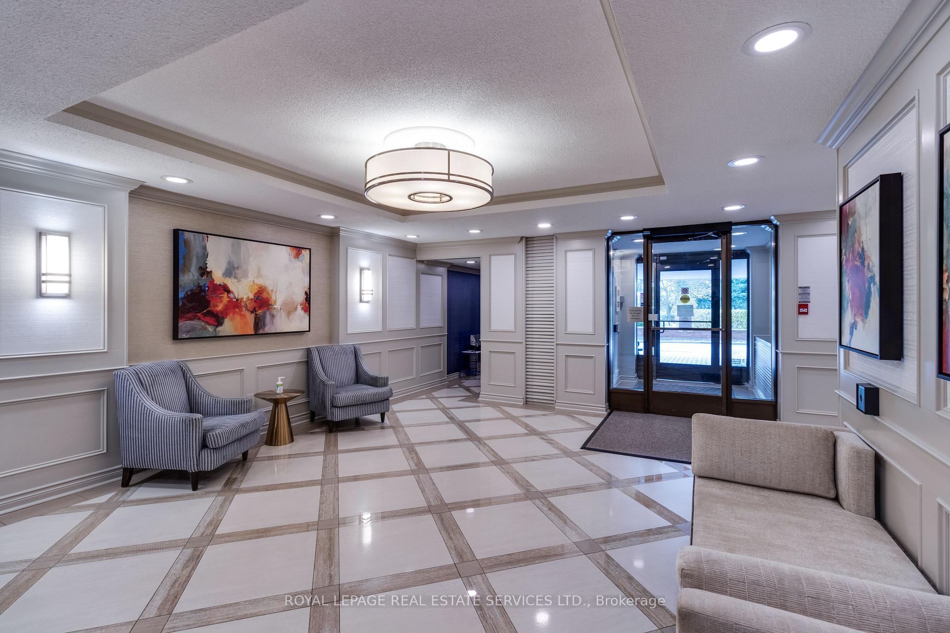Photo 4 of Unit 313, 40 Baif Boulevard, Richmond Hill, North Richvale — HOMEH