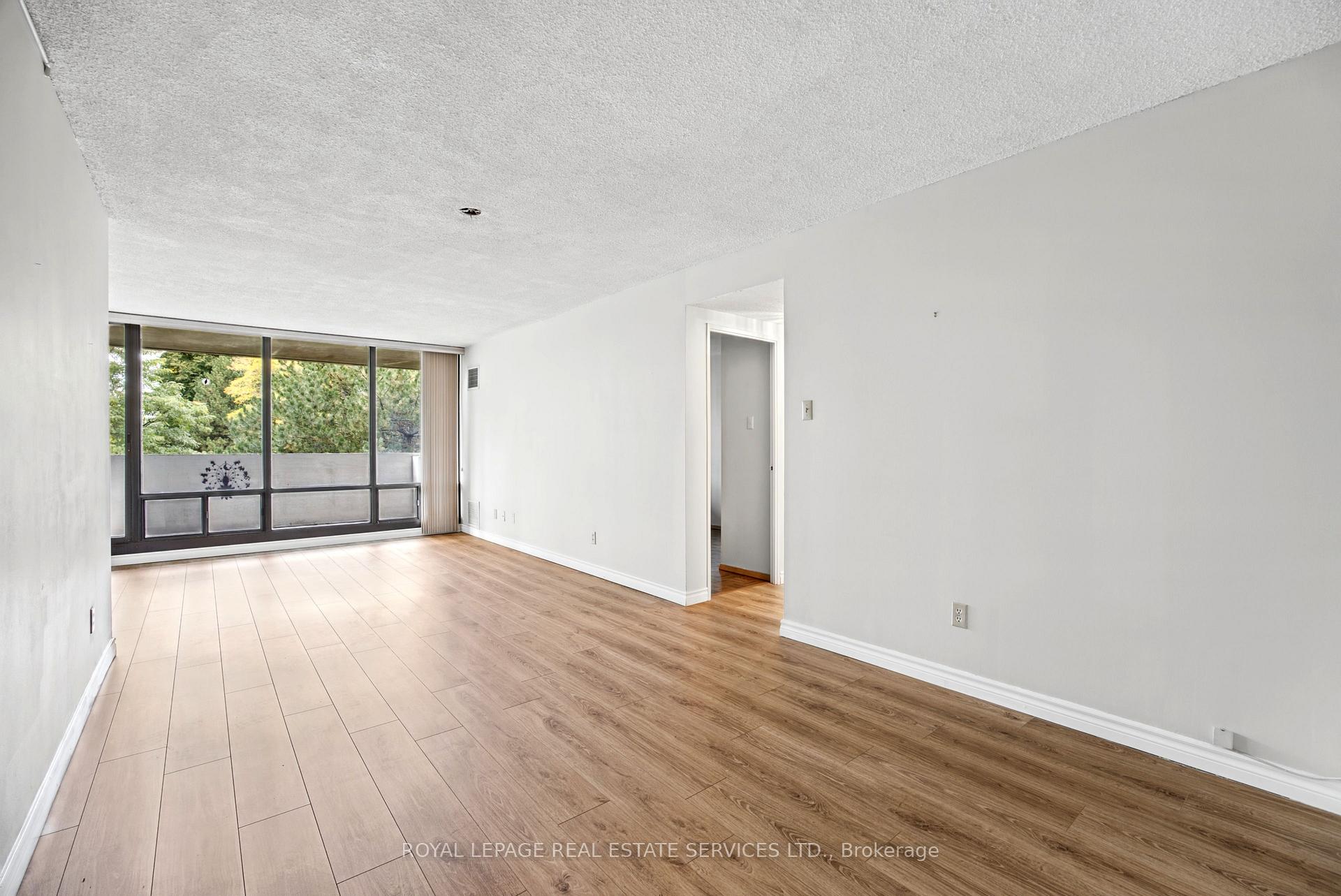 Photo 10 of Unit 313, 40 Baif Boulevard, Richmond Hill, North Richvale — HOMEH