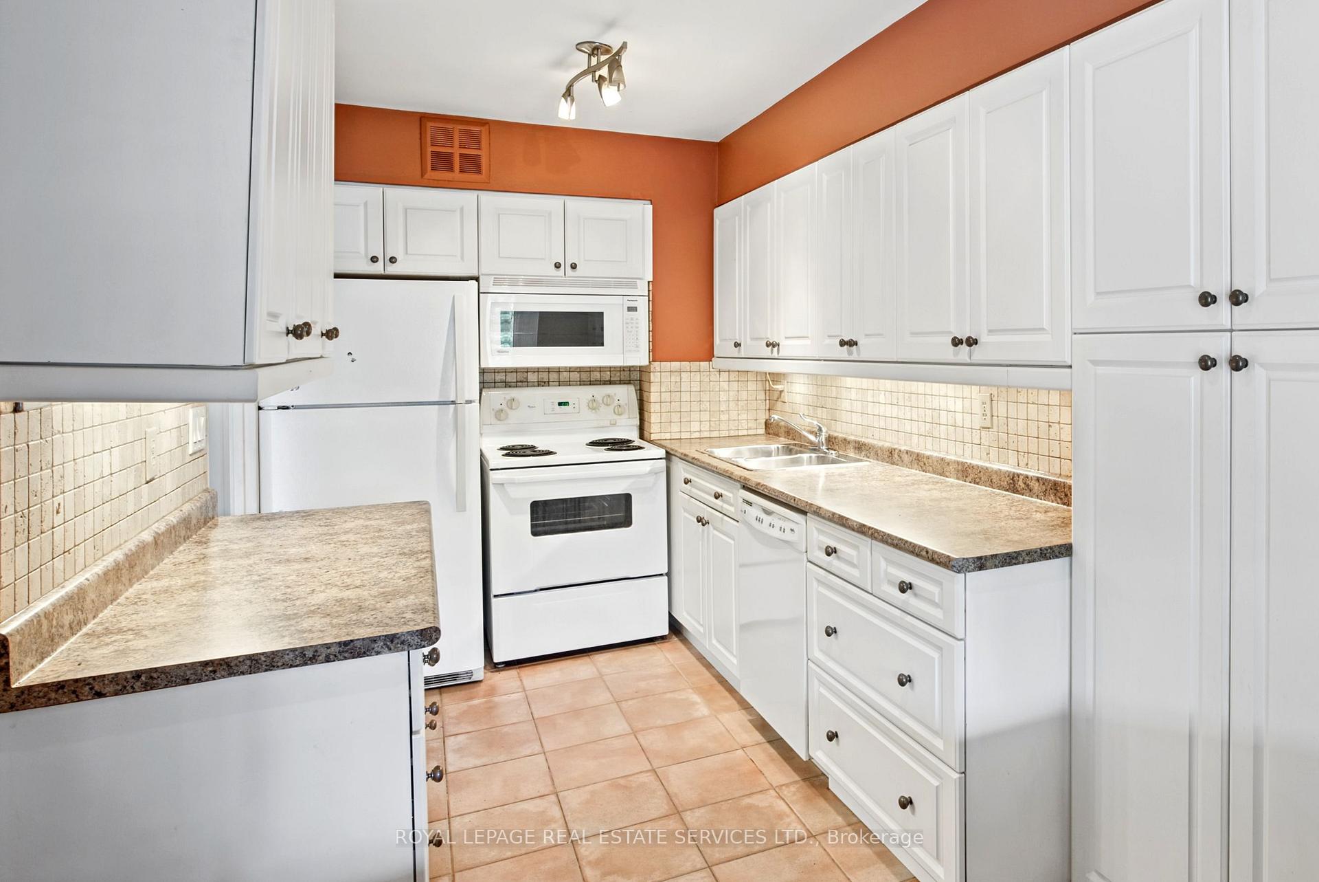 Photo 26 of Unit 313, 40 Baif Boulevard, Richmond Hill, North Richvale — HOMEH