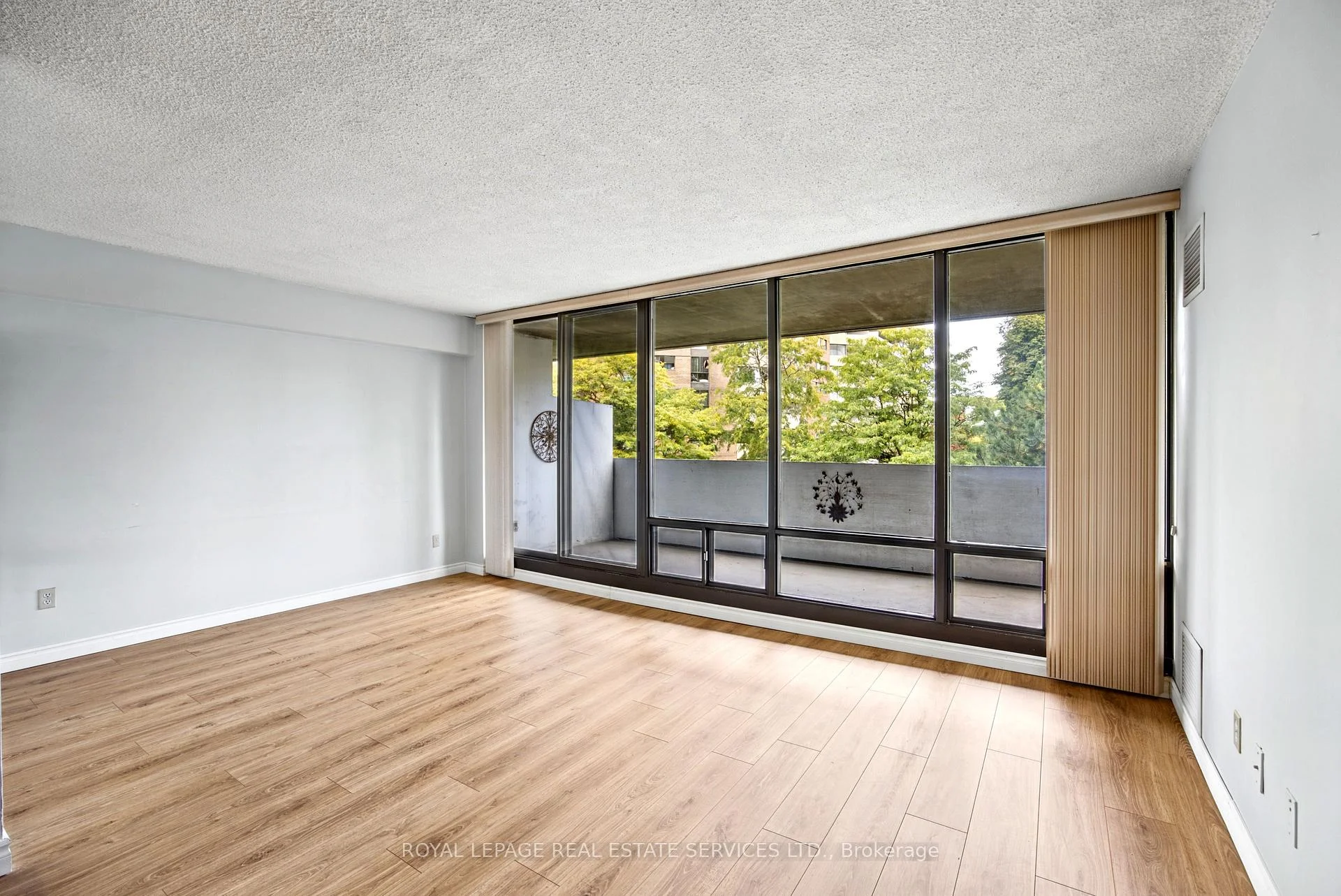 Photo 37 of Unit 313, 40 Baif Boulevard, Richmond Hill, North Richvale — HOMEH
