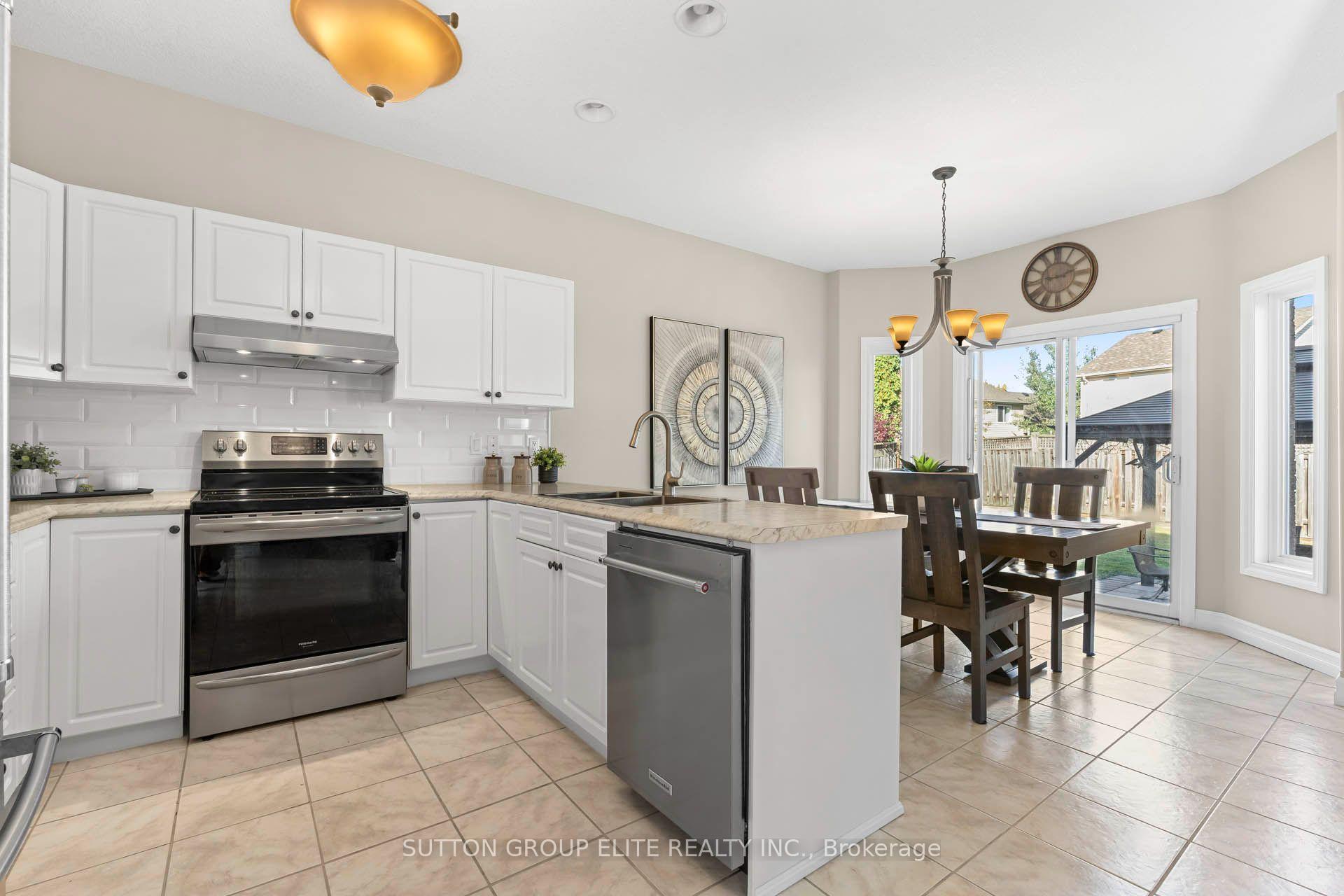 Photo 10 of 46 Chantler Road, New Tecumseth, Alliston — HOMEH