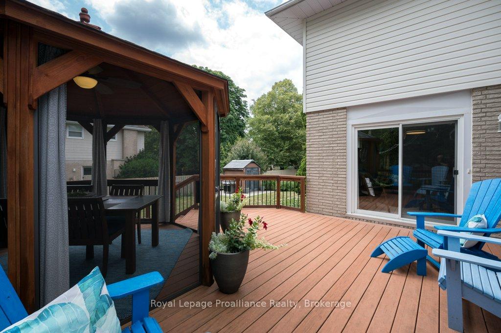 Photo 4 of 29 Hope Crescent, Belleville, Belleville Ward — HOMEH