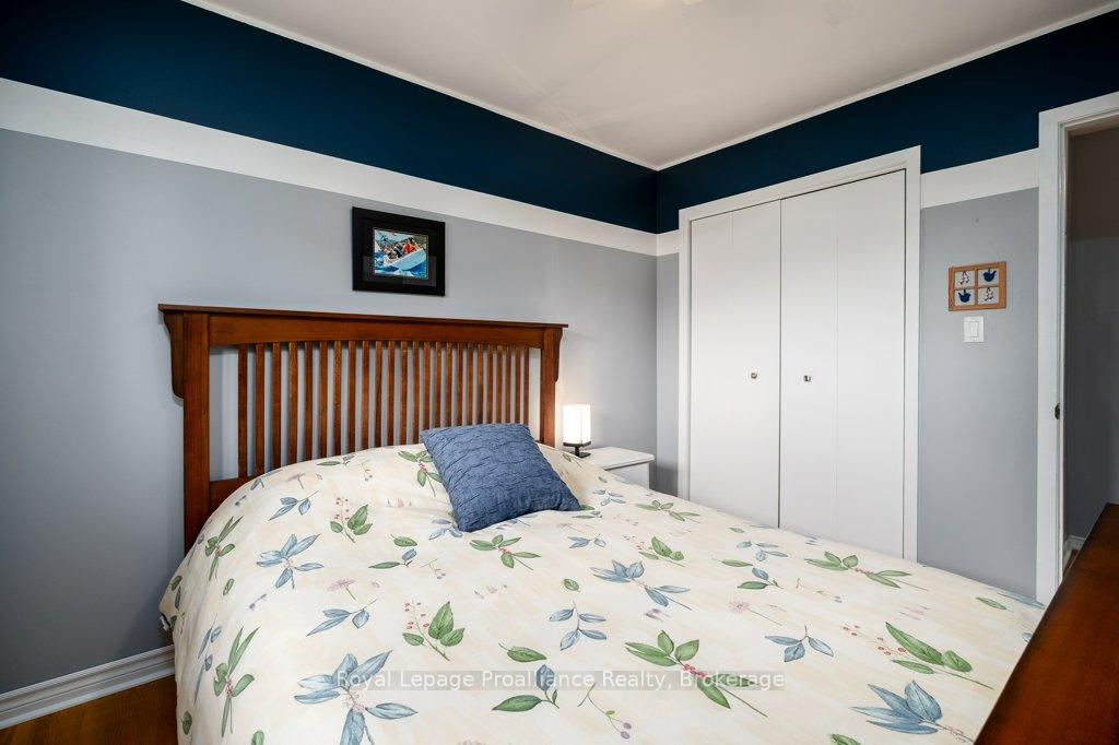 Photo 32 of 29 Hope Crescent, Belleville, Belleville Ward — HOMEH