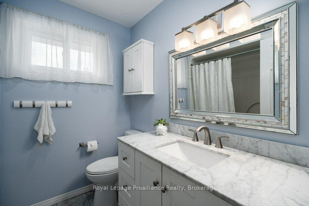 Photo 35 of 29 Hope Crescent, Belleville, Belleville Ward — HOMEH
