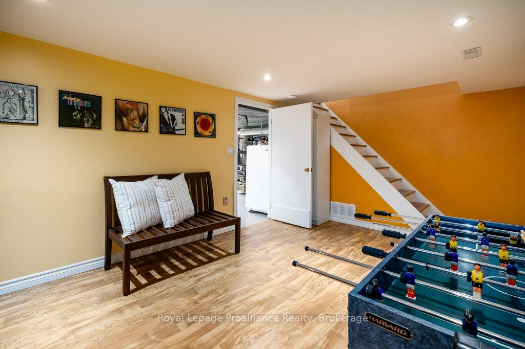 Photo 36 of 29 Hope Crescent, Belleville, Belleville Ward — HOMEH